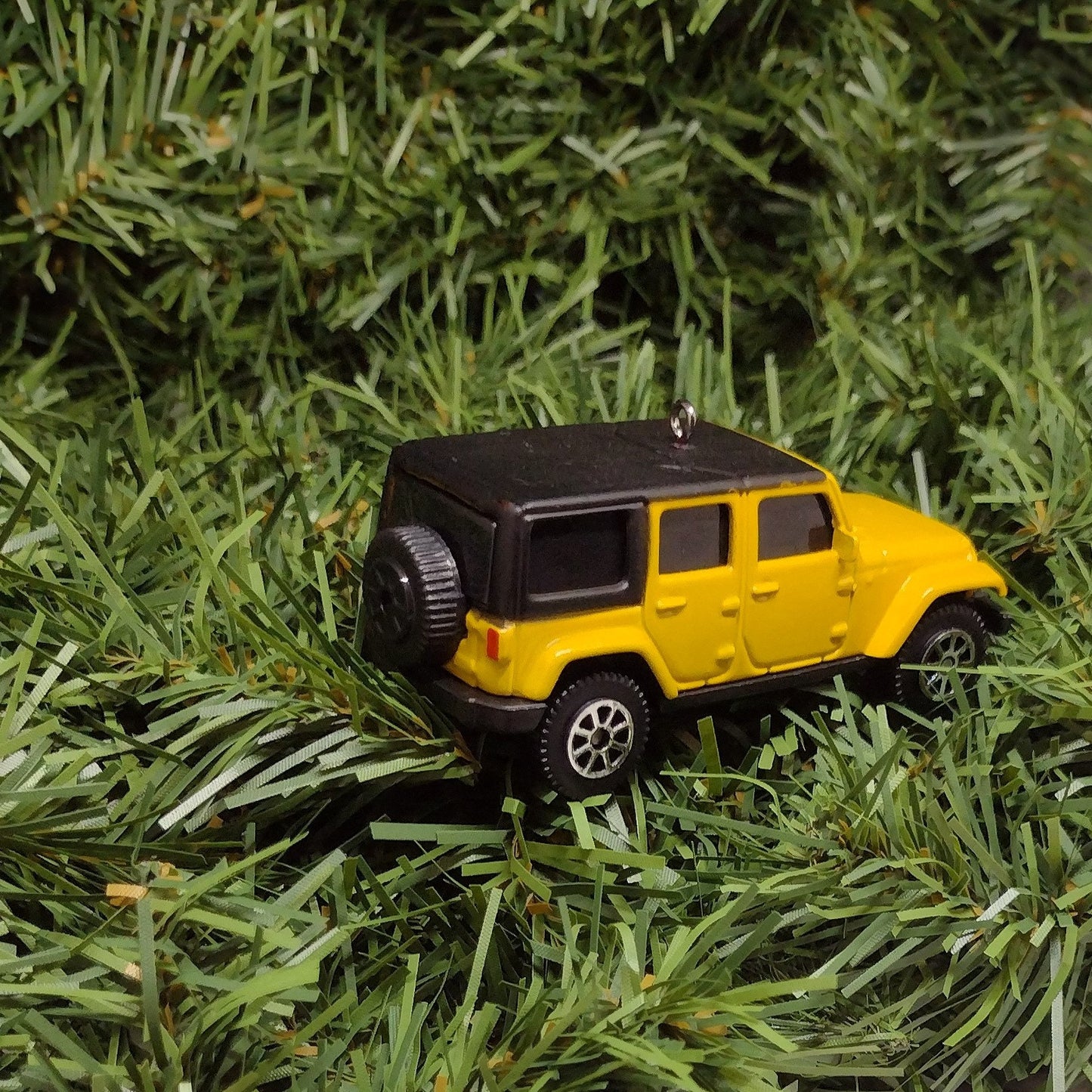 Jeep Wrangler Christmas ornament, fun gift idea, car enthusiast, man cave, unique xmas tree