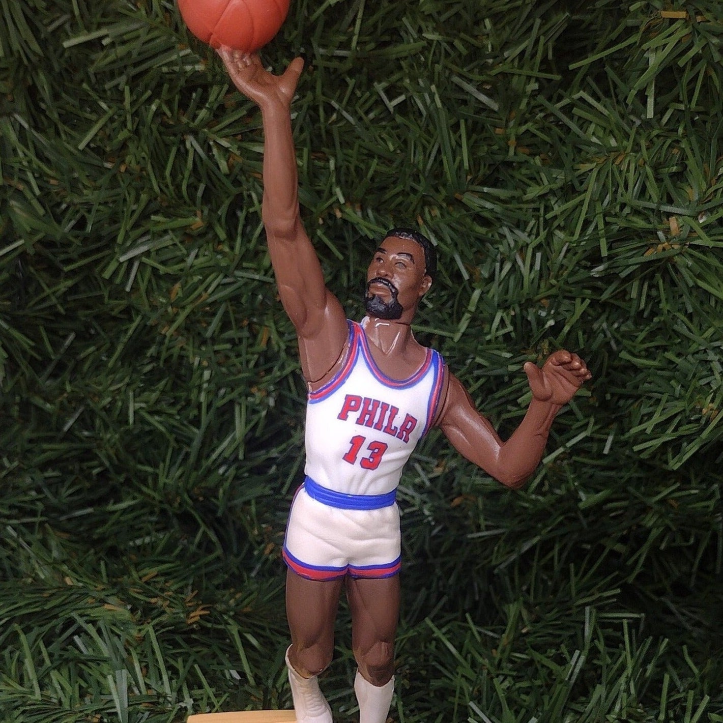 Wilt Chamberlain PHILADELPHIA 76ers ornament Christmas tree decoration unique Xmas gift Sixers NBA Finals Champion