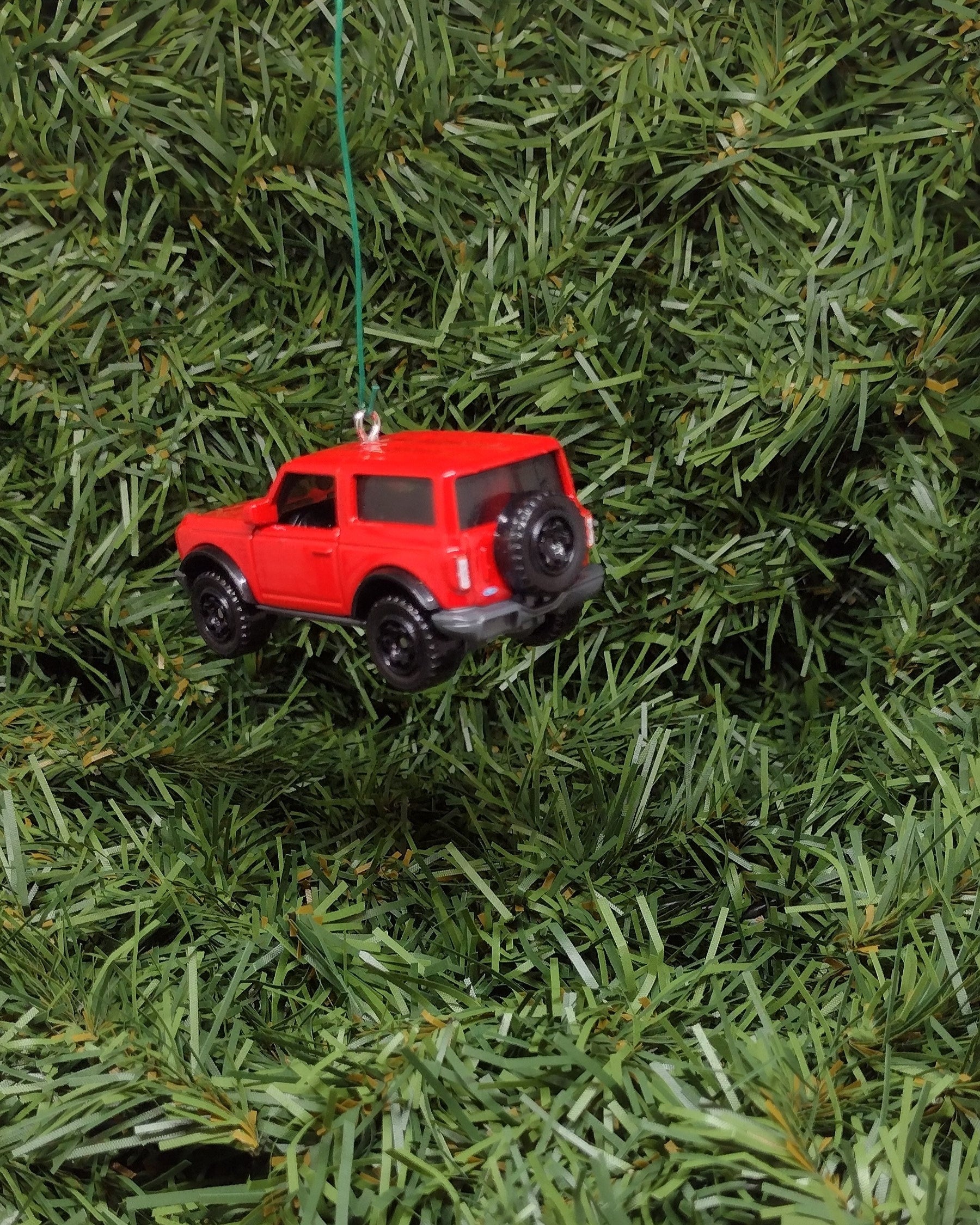 Ford Bronco Ornament 2021 Christmas Tree Decoration unique Xmas Gift Idea 2021-2024 red 2 door