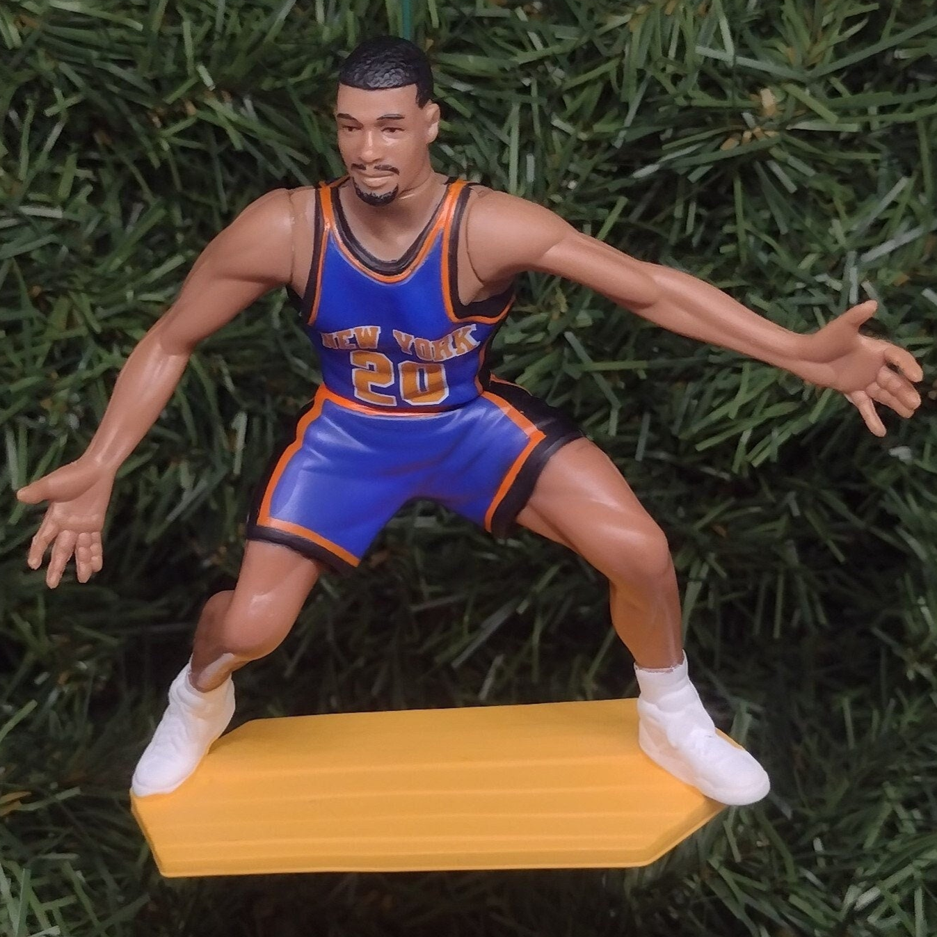 NEW YORK KNICKS Ornament Allan Houston Christmas Tree Decoration Nba Basketball Figure Unique Gift Idea