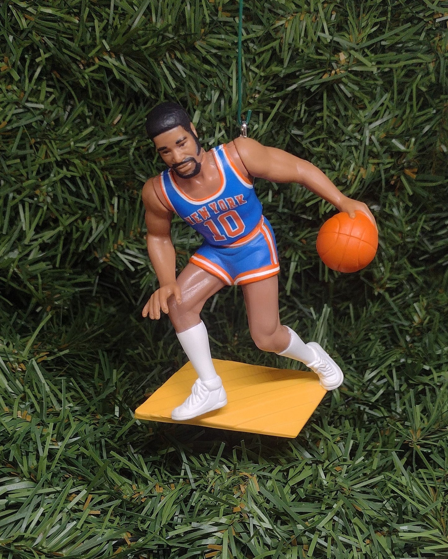 Walt "Clyde" Frazier NEW YORK KNICKS ornament Christmas tree decoration nba basketball figure unique xmas gift idea