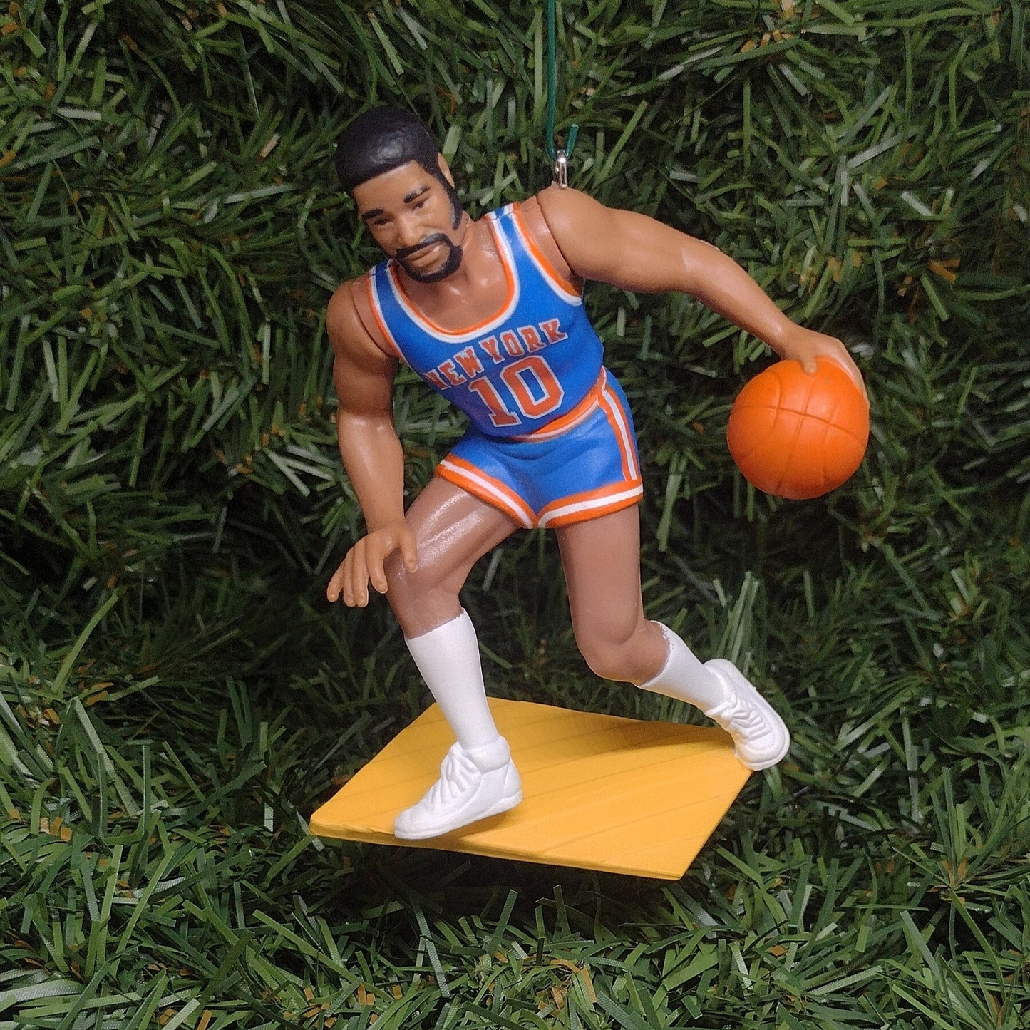 Walt "Clyde" Frazier NEW YORK KNICKS ornament Christmas tree decoration nba basketball figure unique xmas gift idea