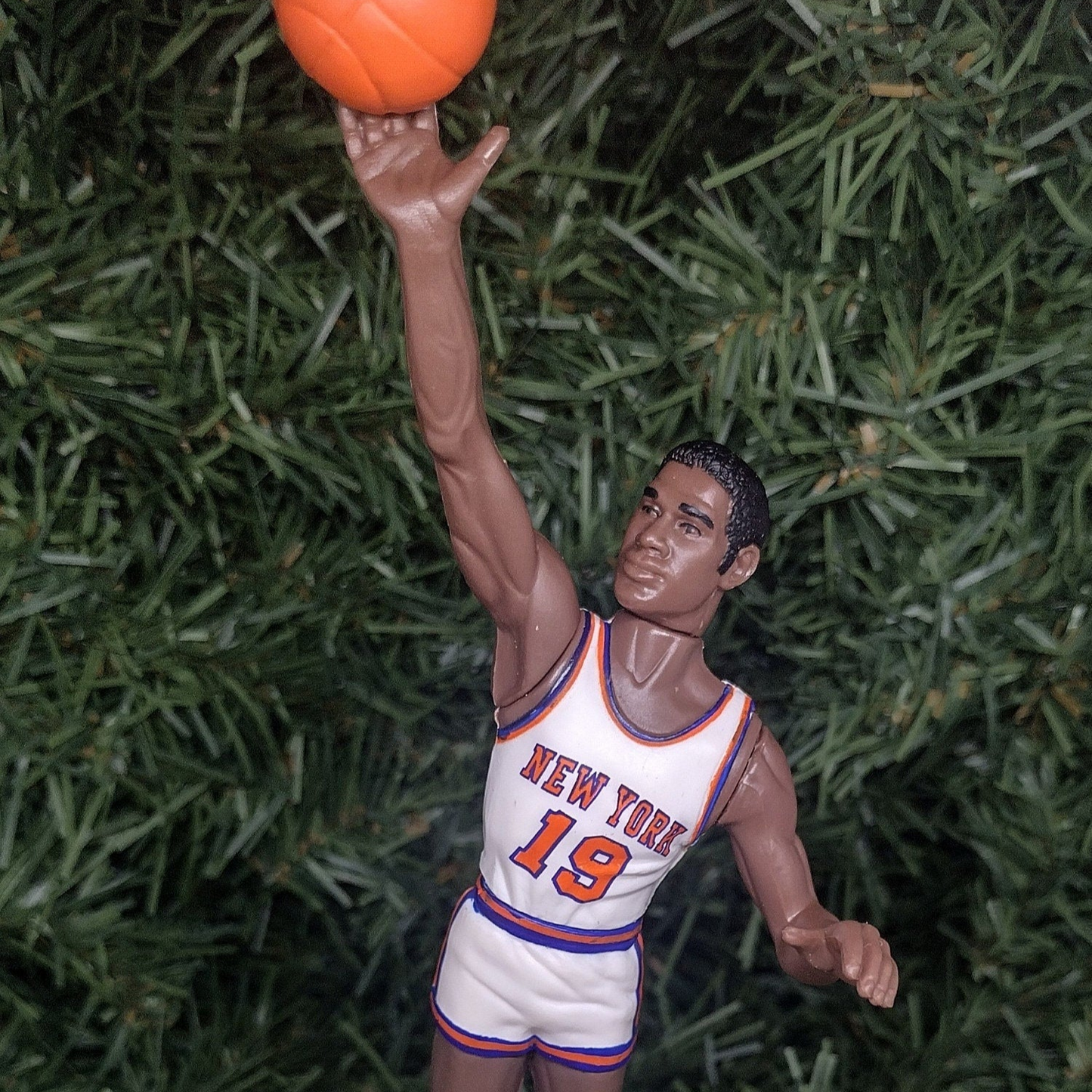 Willis Reed NEW YORK KNICKS Christmas tree ornament xmas nba basketball figure unique gift idea Finals mvp nba champion