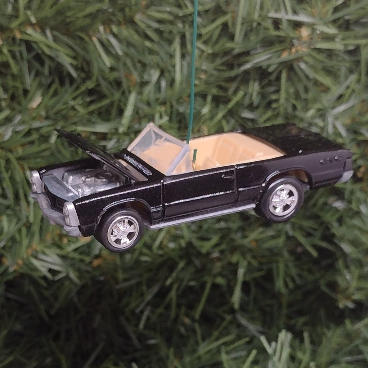 PONTIAC GTO CONVERTIBLE 1965 Ornament Christmas Tree Decoration Unique Automotive Xmas Gift Idea Black Hood Opens