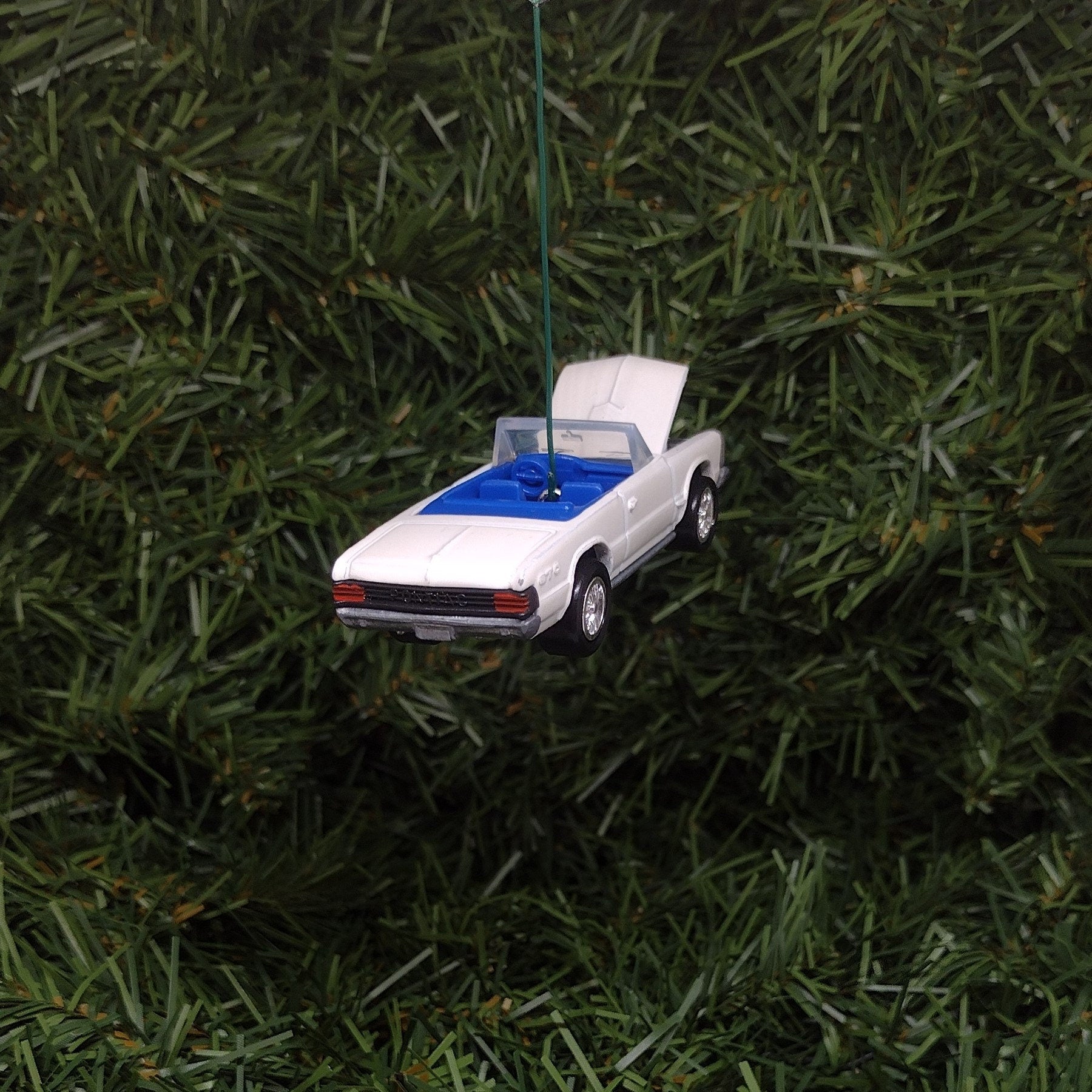 PONTIAC GTO CONVERTIBLE 1965 Ornament Christmas Tree Decoration Unique Automotive Xmas Gift Idea White Hood Opens