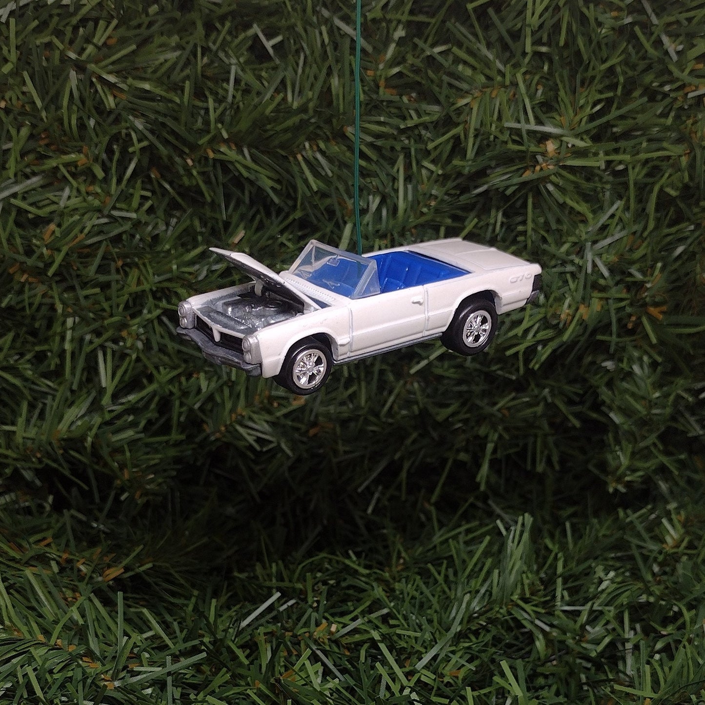 PONTIAC GTO CONVERTIBLE 1965 Ornament Christmas Tree Decoration Unique Automotive Xmas Gift Idea White Hood Opens