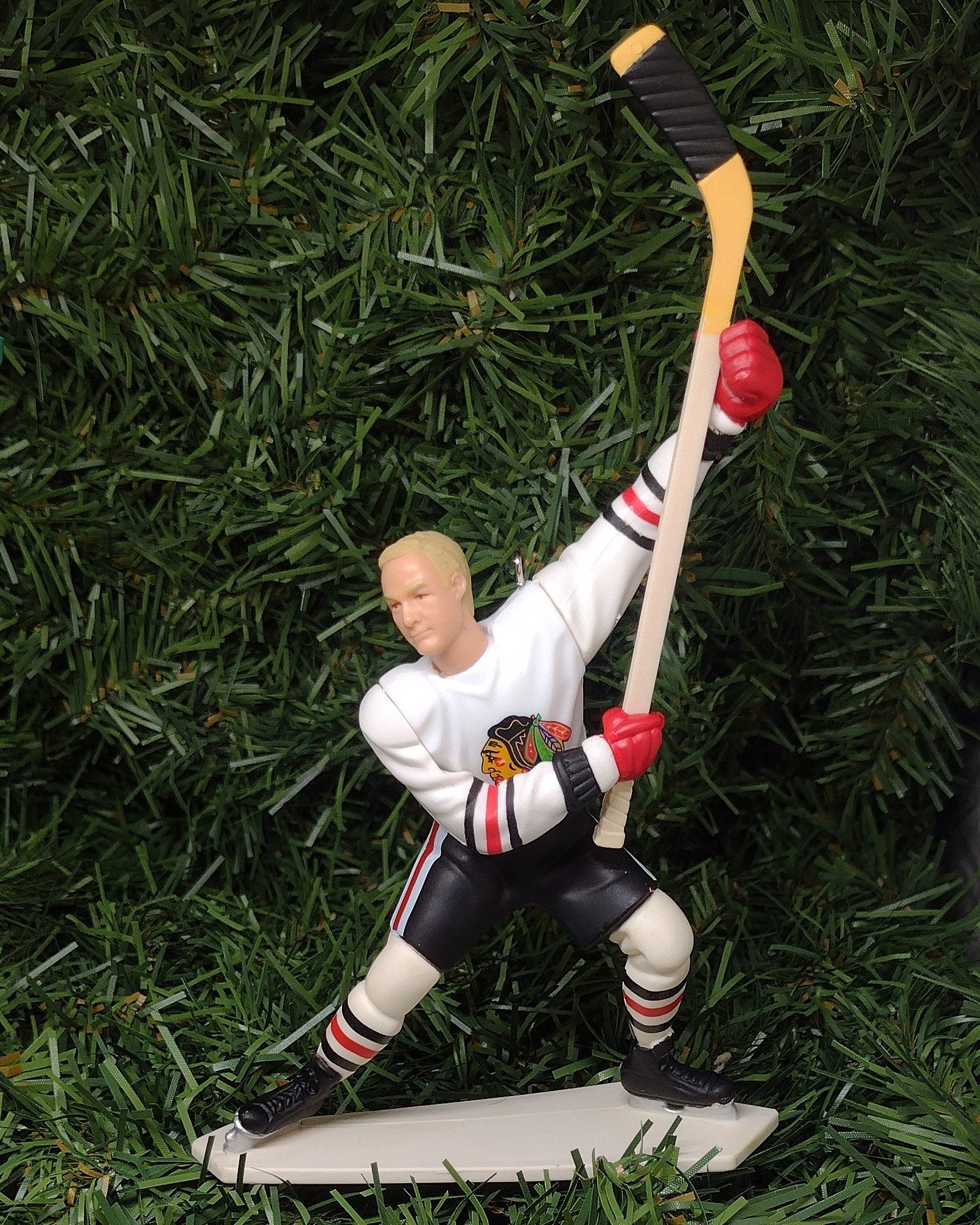 Bobby Hull CHICAGO BLACKHAWKS Ornament Christmas tree decoration NHL hockey figure unique Xmas gift idea