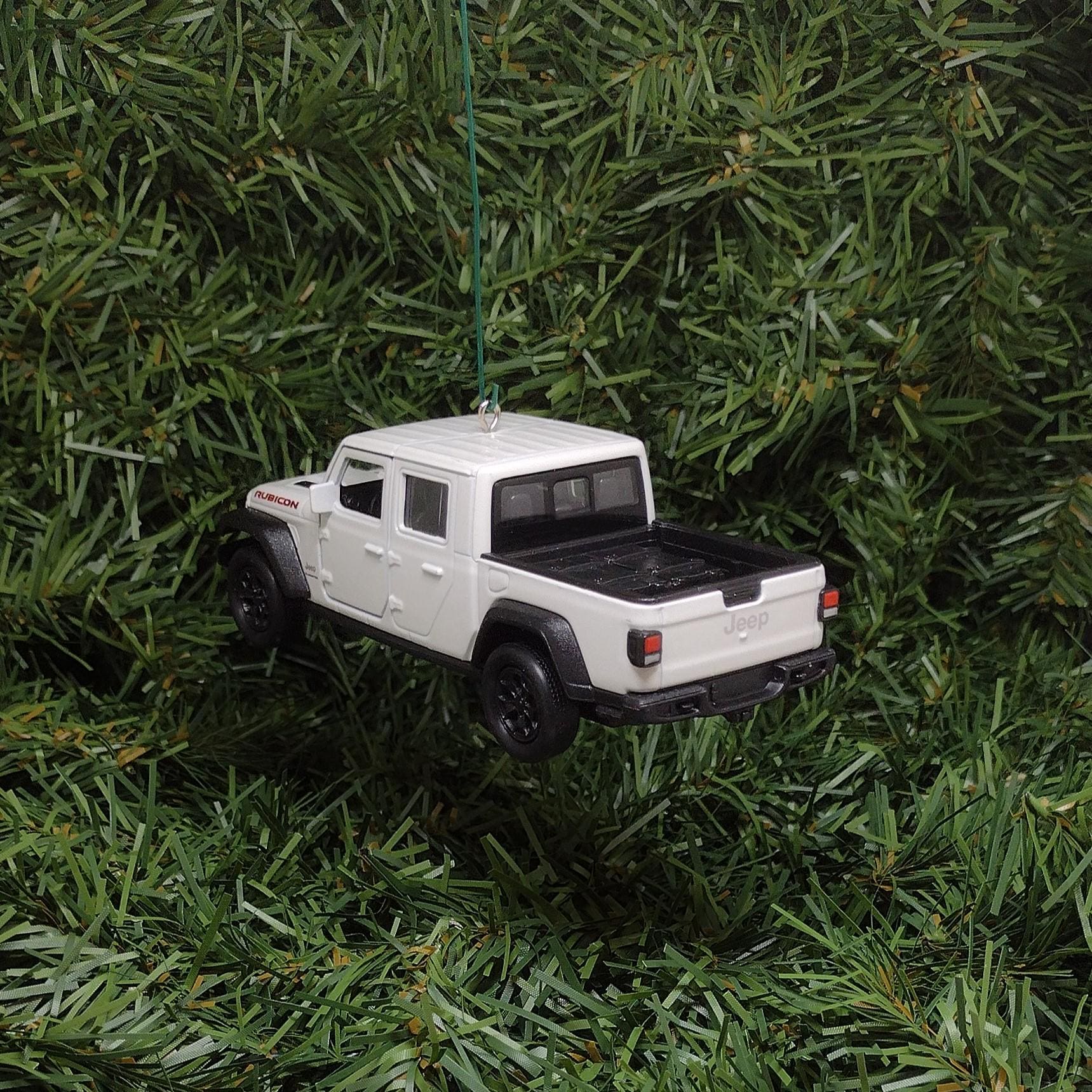 JEEP GLADIATOR Ornament Christmas Gift Idea Fun Automotive Xmas Tree Decoration 5 inch White 2019-2024