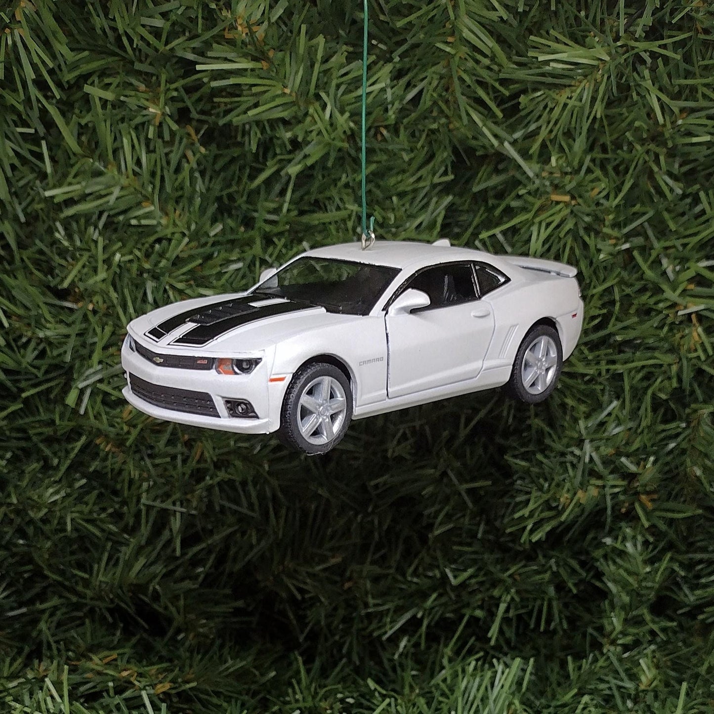 Chevy Camaro Ornament 2014 Christmas Tree Decoration Fun Automotive Xmas Gift Idea 5 inch Chevrolet White