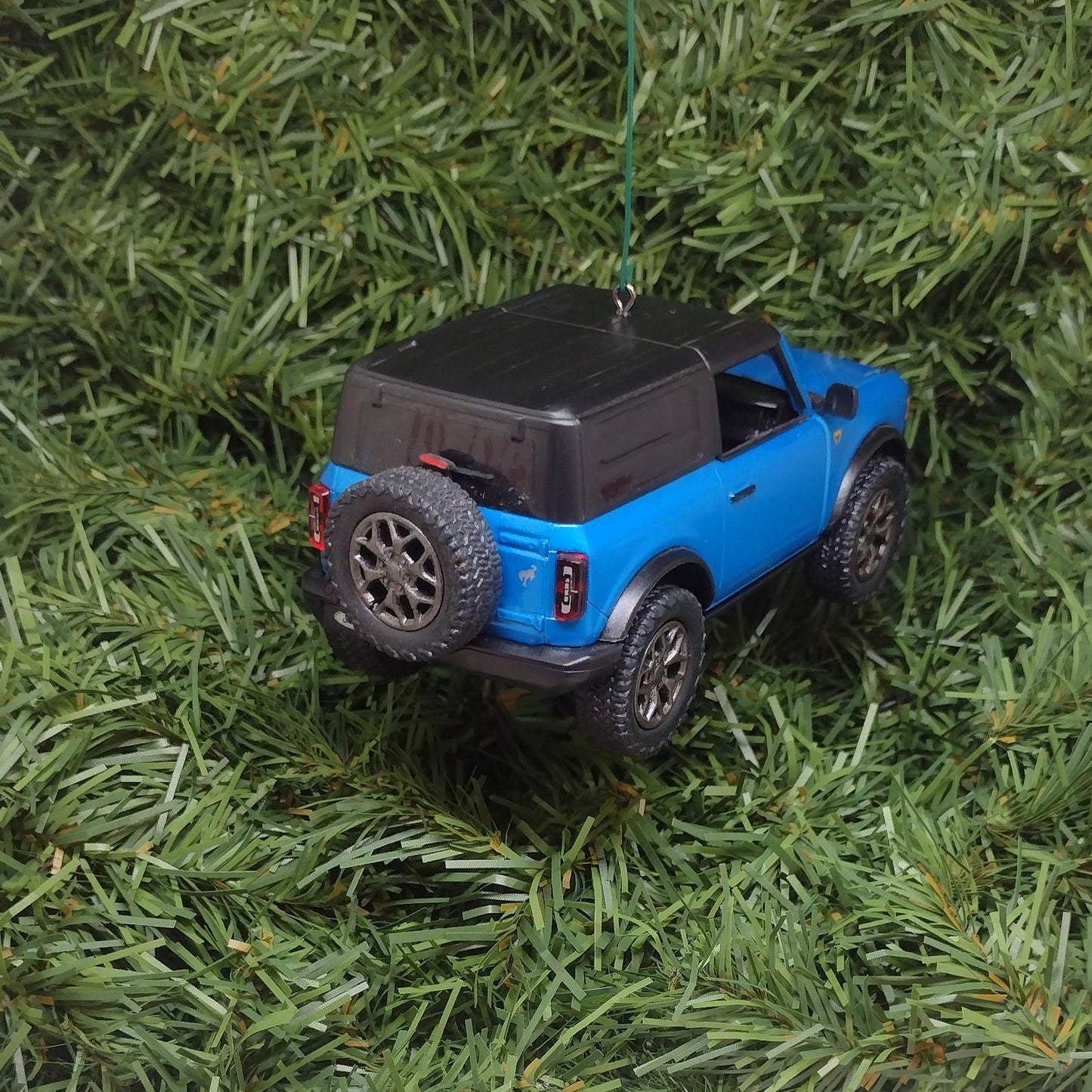 Ford Bronco Ornament 2022 Christmas Tree Decoration Unique Gift Idea 5 Inch Blue 4x4 SUV