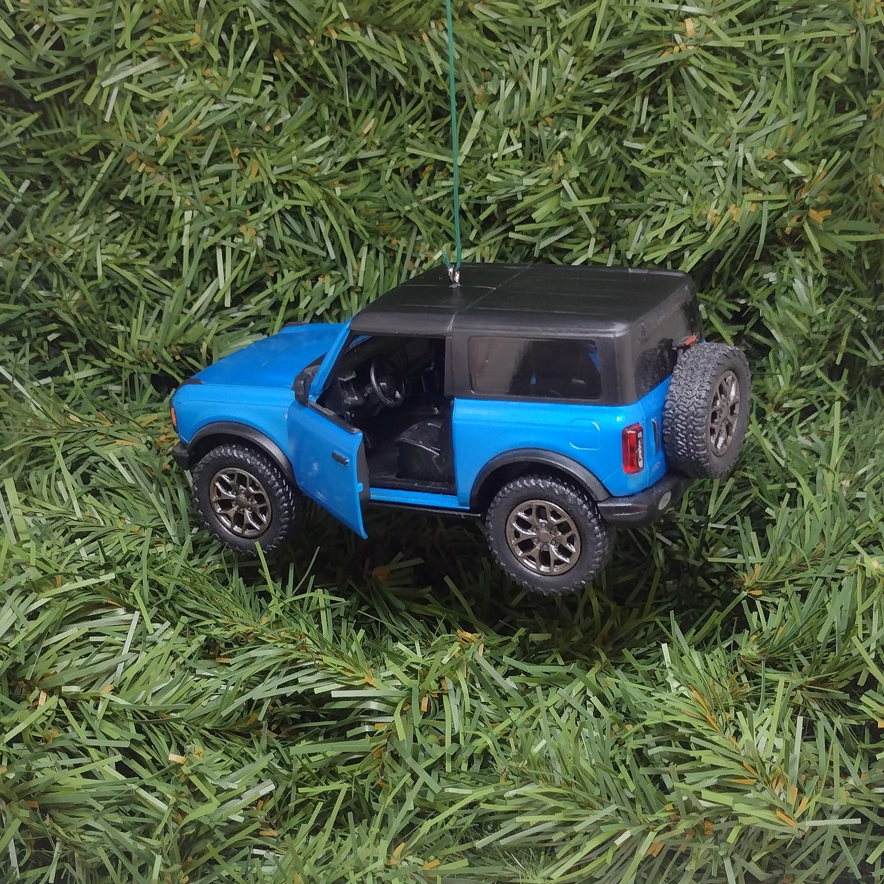 Ford Bronco Ornament 2022 Christmas Tree Decoration Unique Gift Idea 5 Inch Blue 4x4 SUV