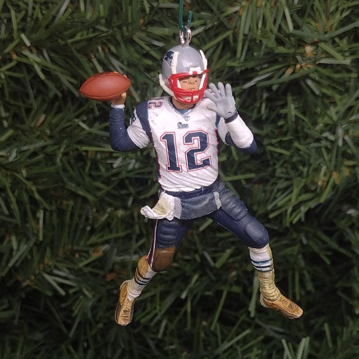 Tom Brady NEW ENGLAND PATRIOTS Christmas ornament Xmas tree nfl football figure unique gift idea