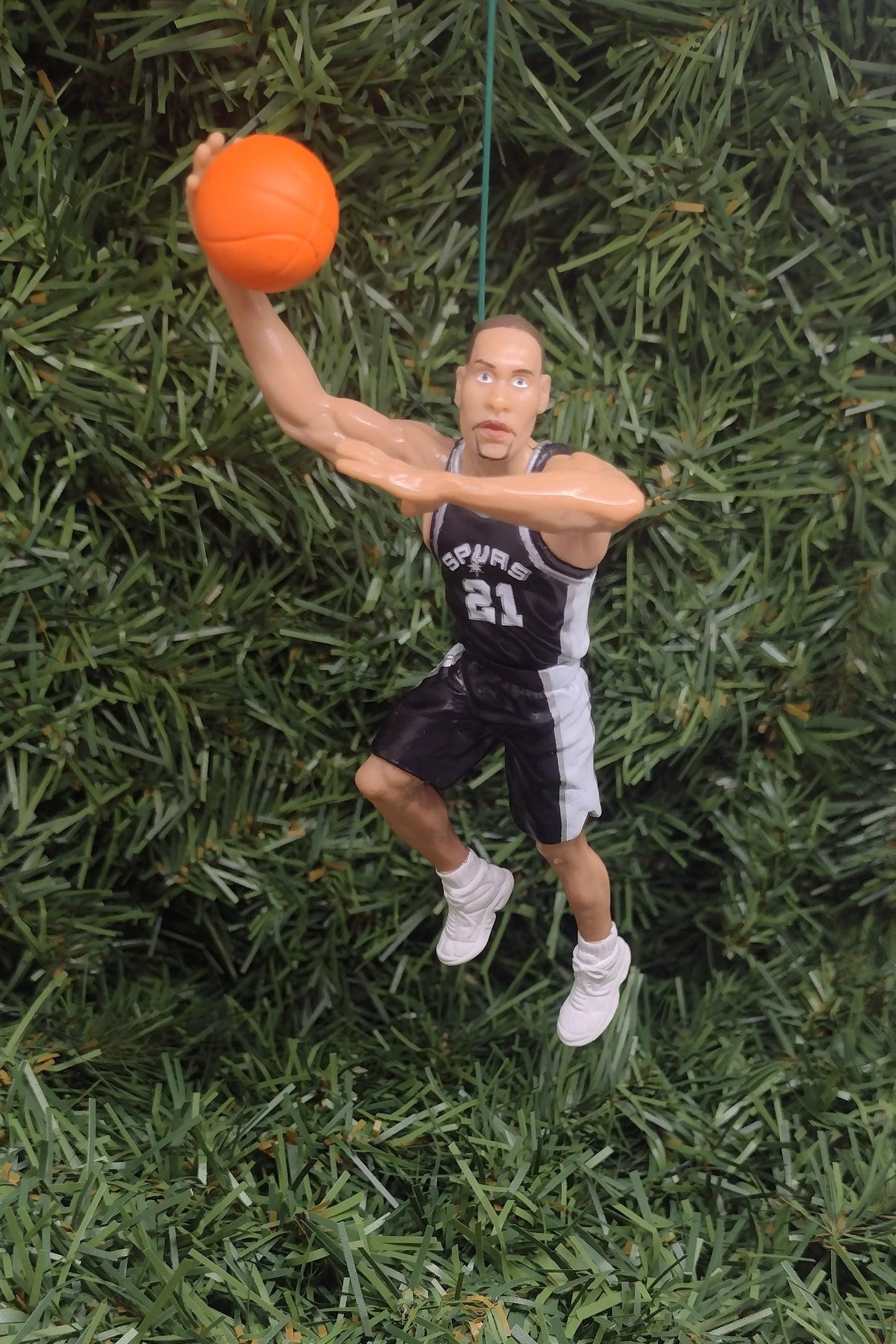 Tim Duncan SAN ANTONIO SPURS Christmas ornament xmas tree nba basketball figure unique gift idea spur ornaments