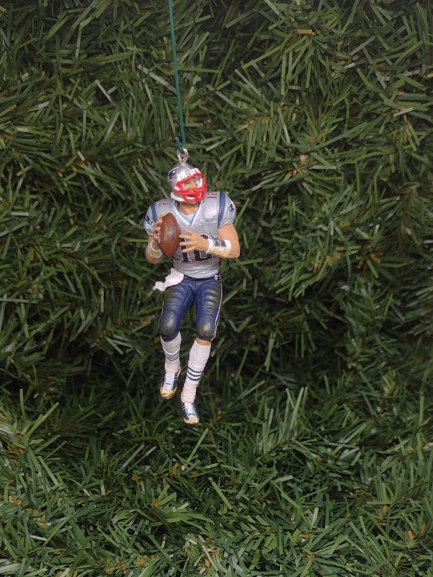 Tom Brady NEW ENGLAND PATRIOTS Christmas ornament Xmas tree nfl football figure unique gift idea