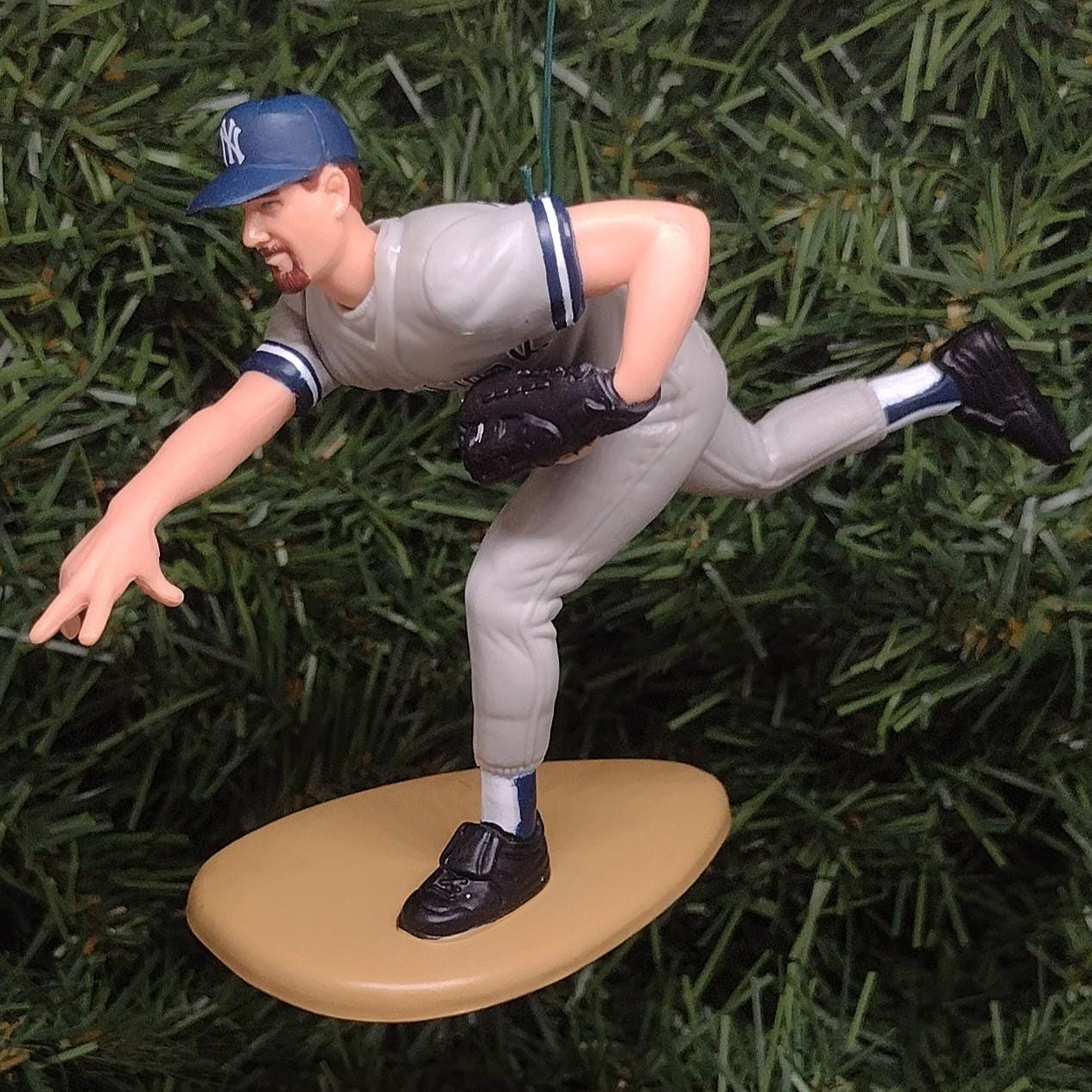 Roger Clemens NEW YORK YANKEES Ornament Christmas Gift MLB Baseball Xmas Decoration