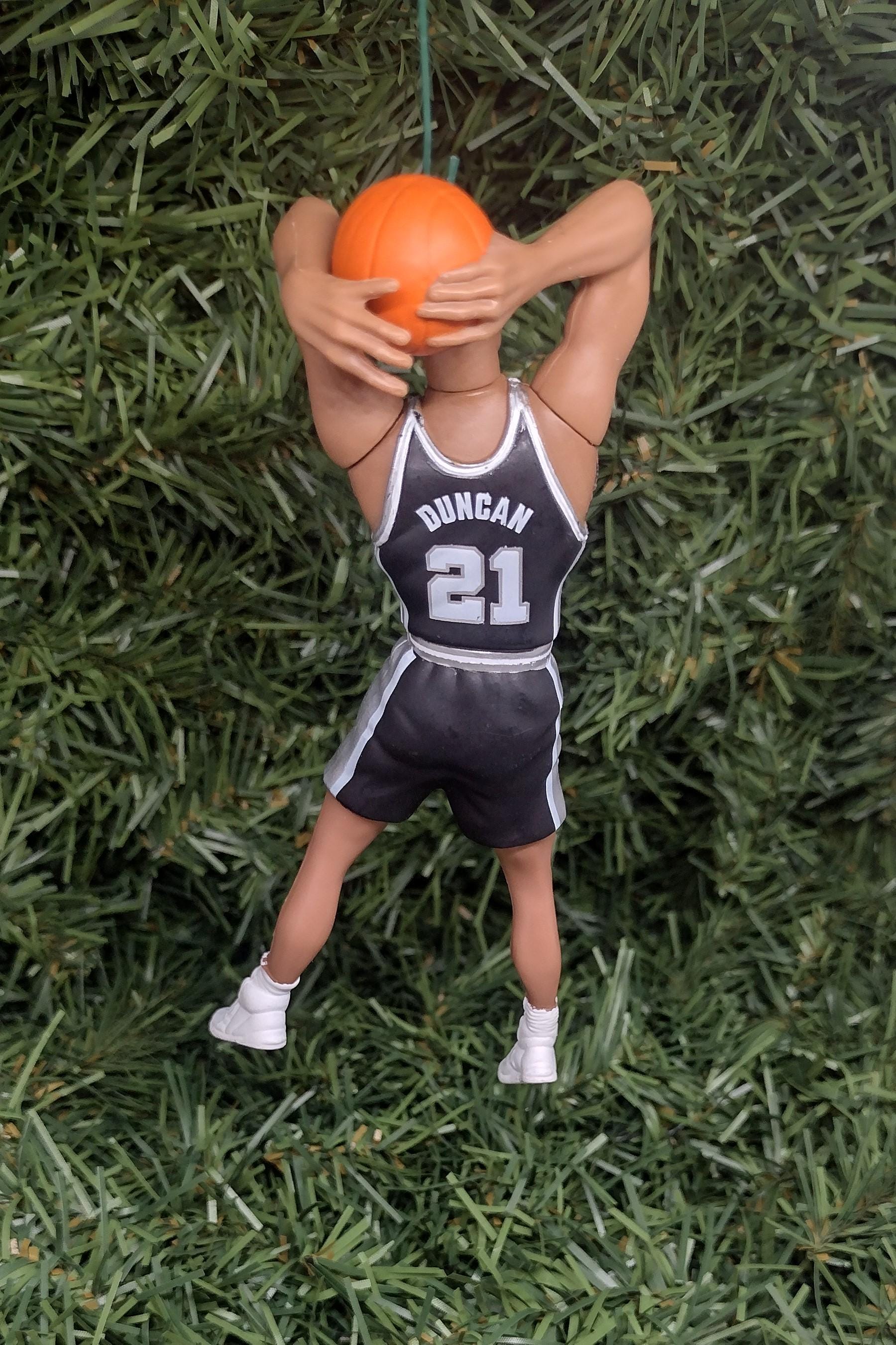 Tim Duncan SAN ANTONIO SPURS Christmas ornament xmas tree nba basketball figure unique gift idea spur ornaments