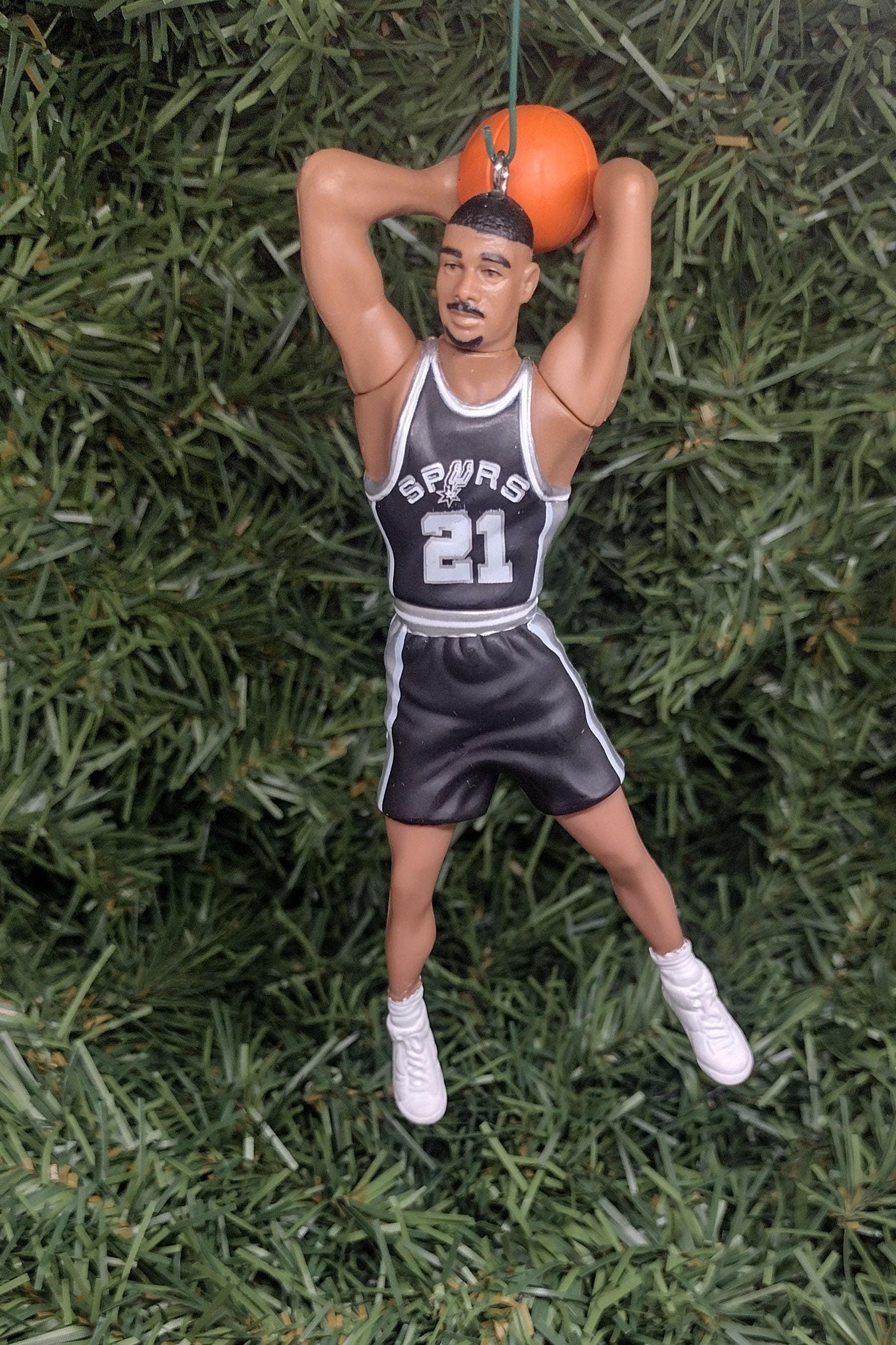 Tim Duncan SAN ANTONIO SPURS Christmas ornament xmas tree nba basketball figure unique gift idea spur ornaments