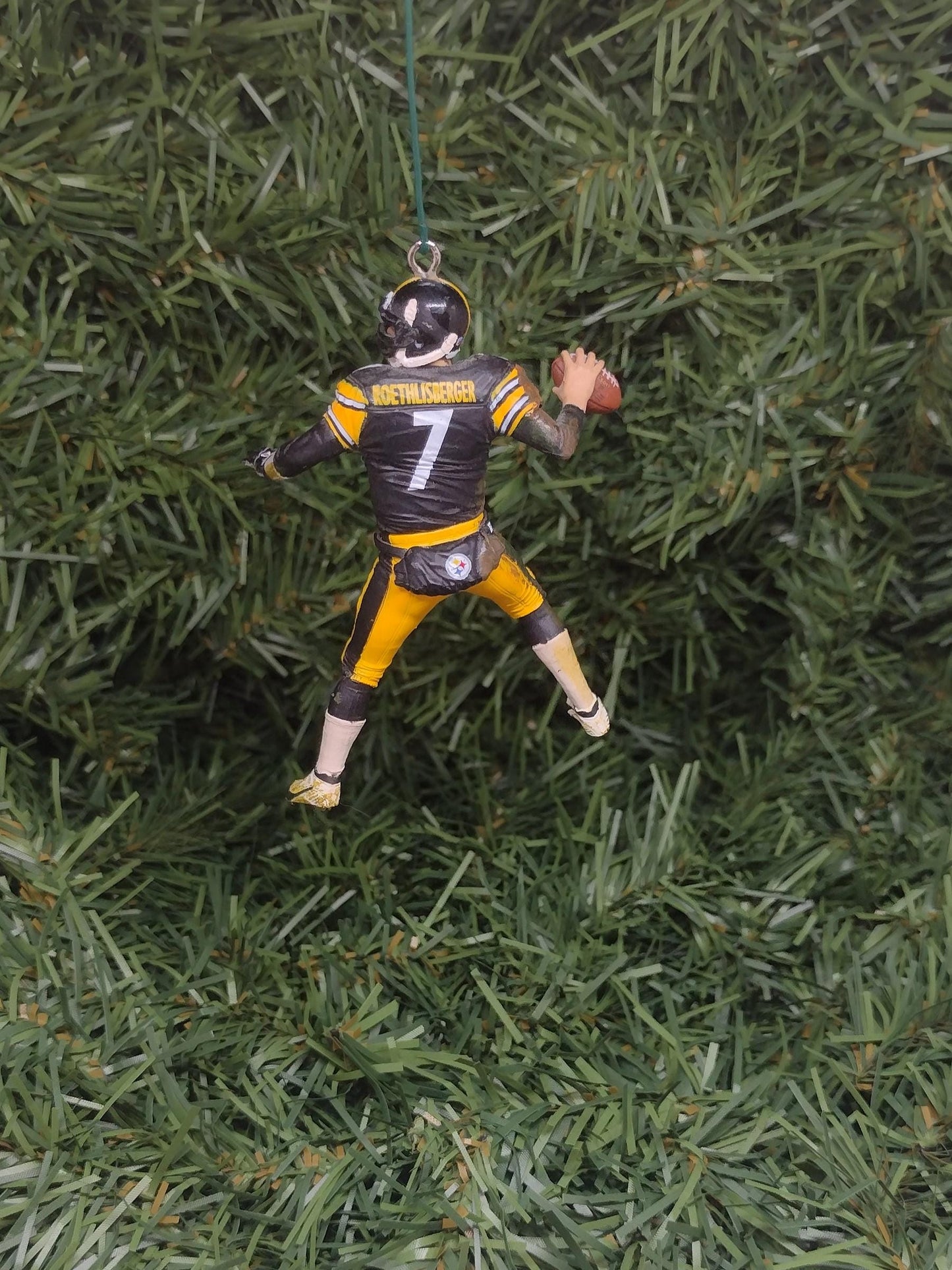 PITTSBURGH STEELERS Ornament Ben Roethlisberger Christmas Gift Idea Unique Xmas Tree Decoration NFL Football Figure 2.75 inch