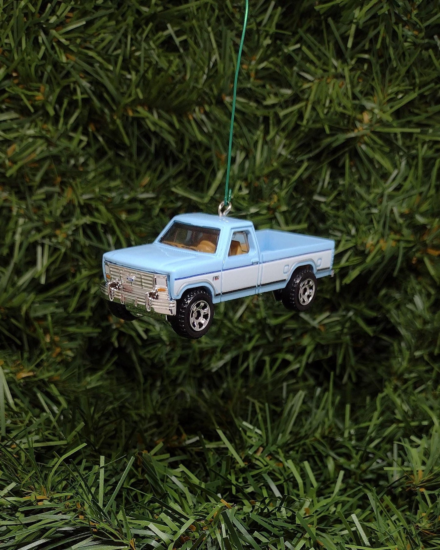 Ford F-150 Christmas Ornament 1986 F150 Pickup Truck Unique Gift Idea Xmas Tree Decoration 3 inch 1980 1981 1982 1983 1984 1985