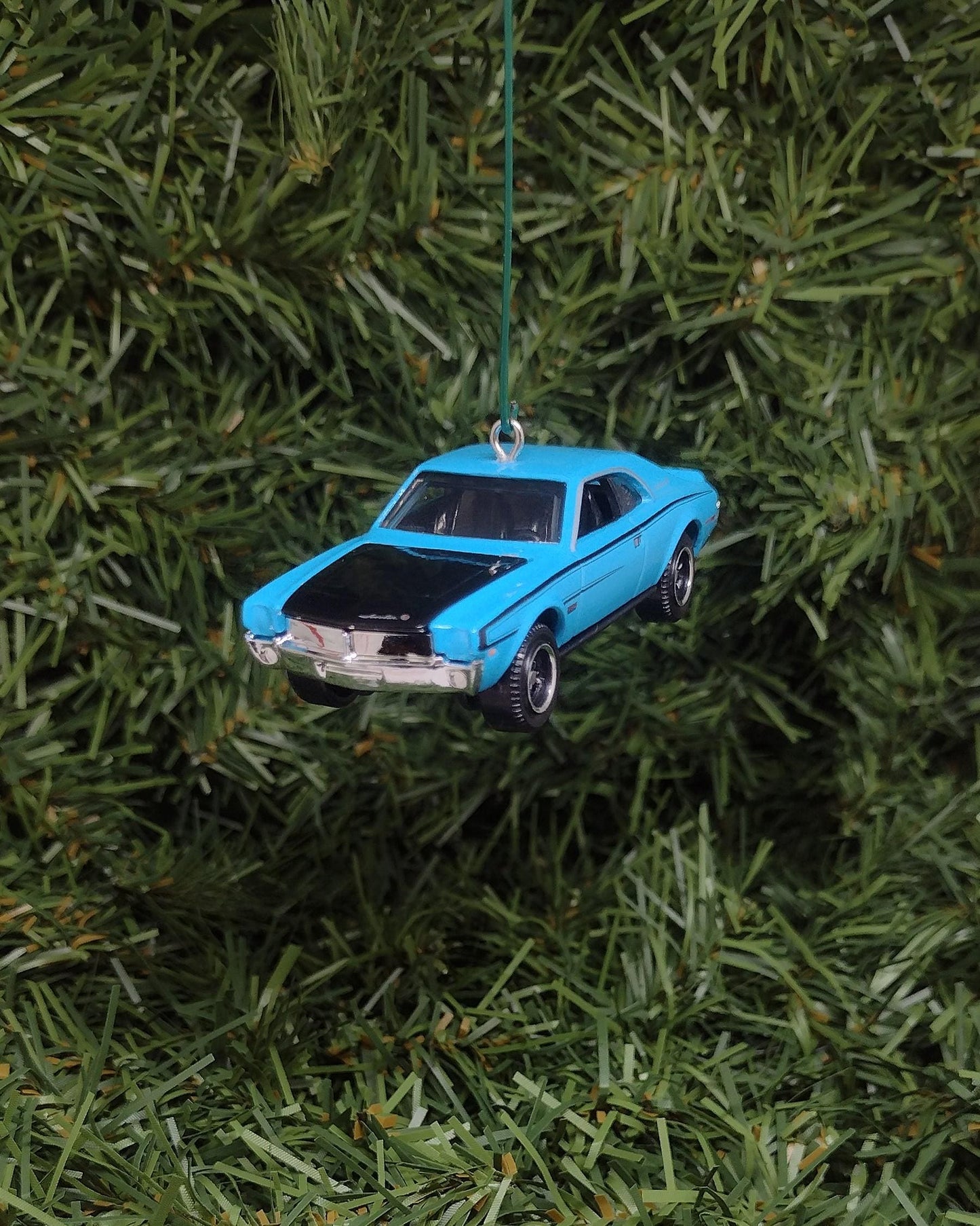 AMC 1970 JAVELIN Christmas Ornament Unique Gift Idea Xmas Tree Decoration Muscle Car Hood Opens