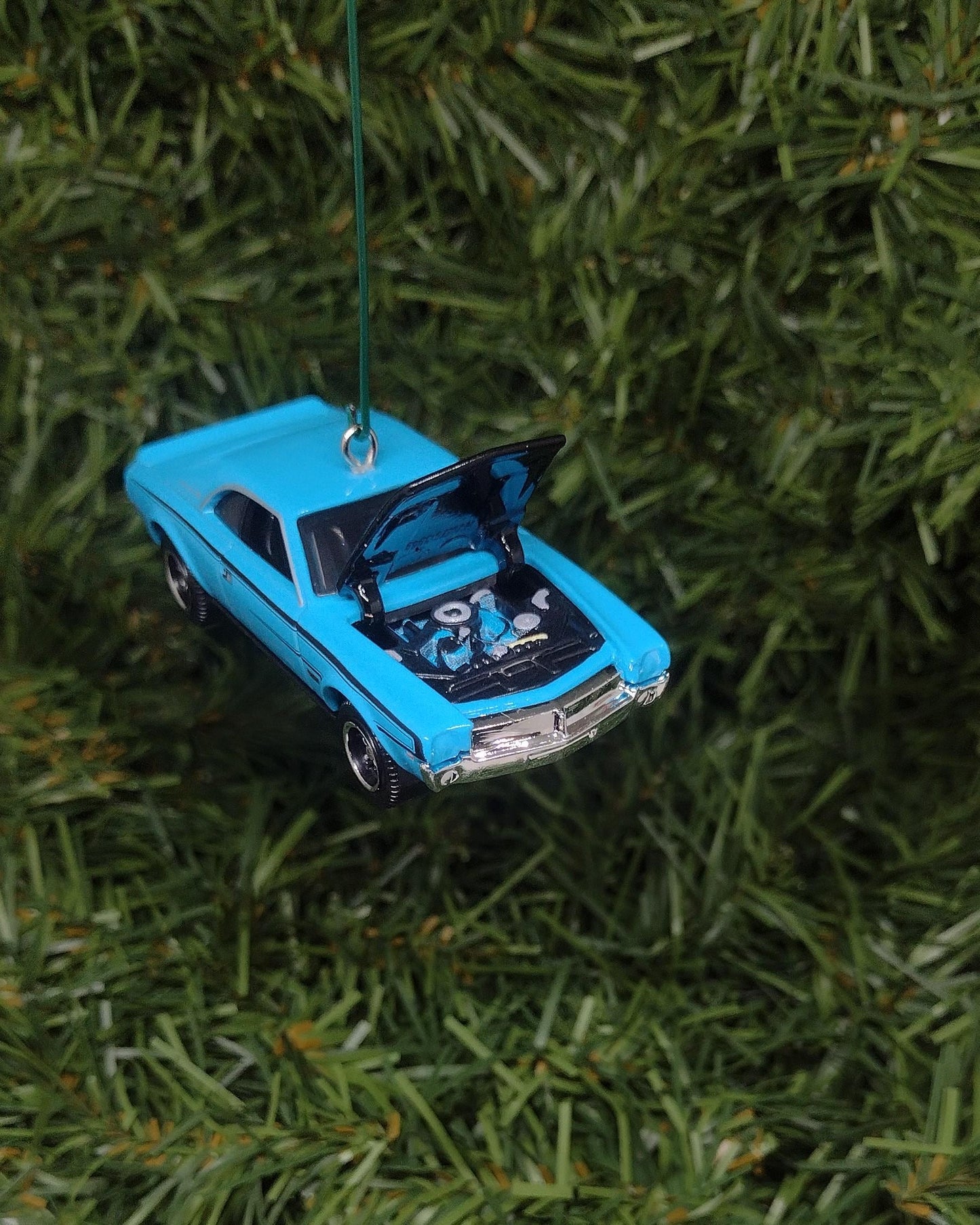 AMC 1970 JAVELIN Christmas Ornament Unique Gift Idea Xmas Tree Decoration Muscle Car Hood Opens