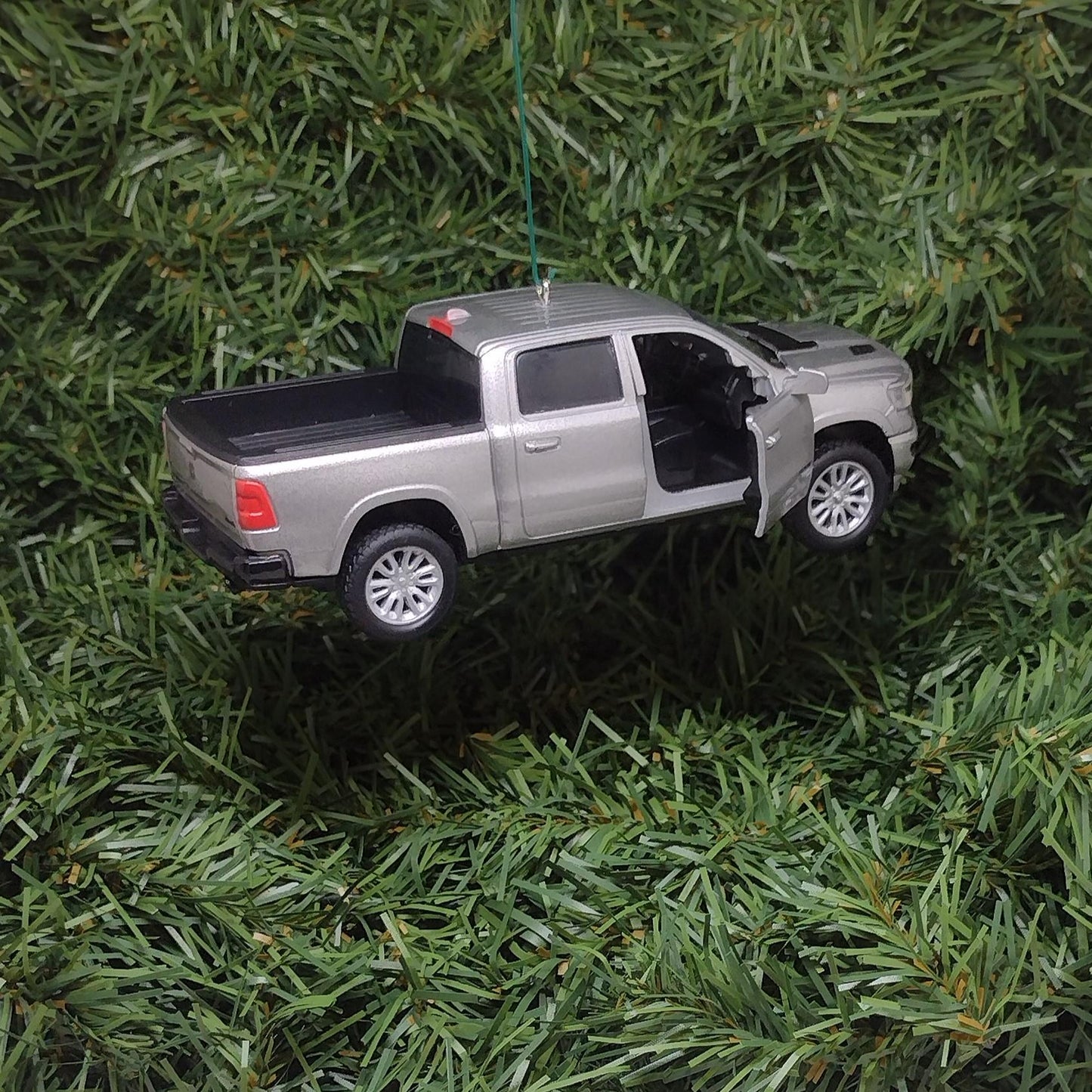 DODGE RAM 1500 Ornament 2019 Christmas Gift Idea Unique Xmas Tree Decoration 4x4 Pickup Truck doors open Silver