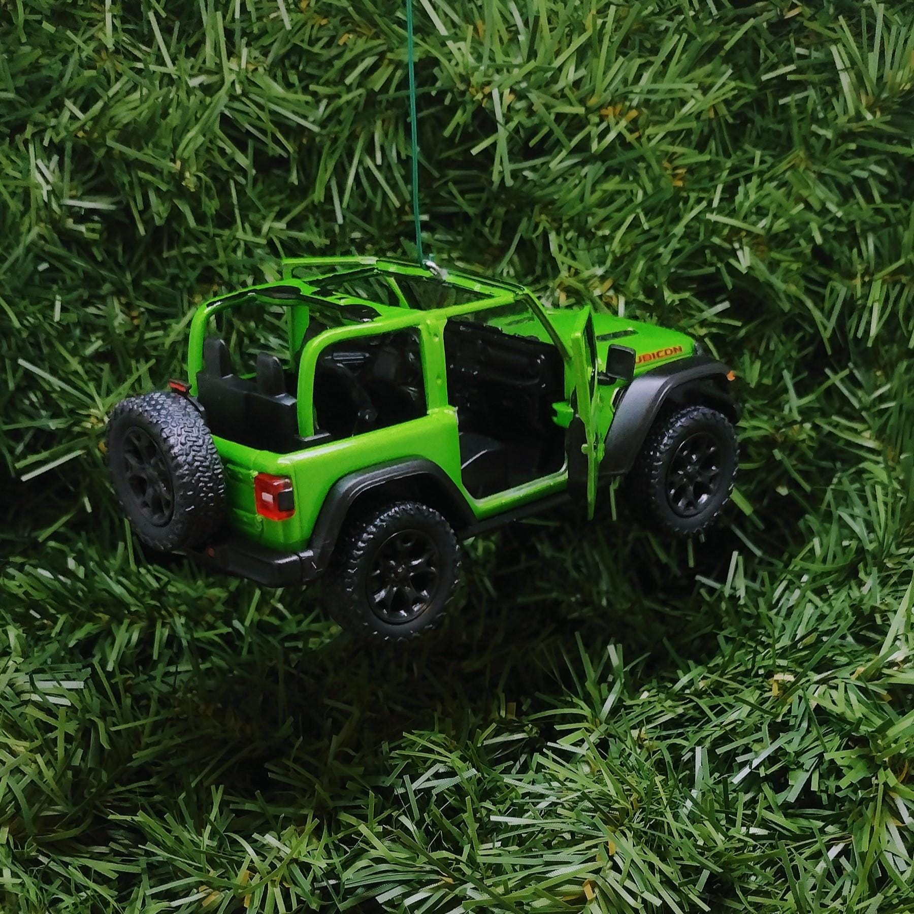 JEEP Wrangler Christmas Ornament OPEN TOP Gift Idea Fun Xmas tree Decoration 5 inch 2018 green