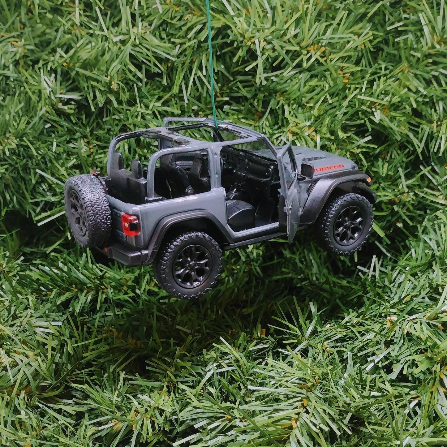 JEEP Wrangler Christmas Ornament OPEN TOP Gift Idea Fun Xmas tree Decoration 5 inch 2018 dark grey gray