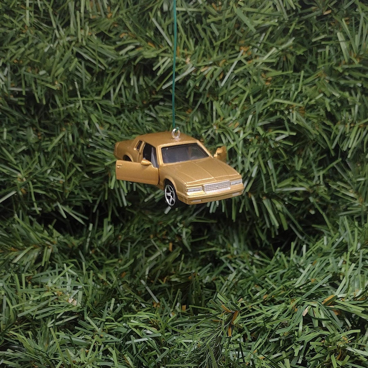 Chevy 1988 MONTE CARLO LS Ornament Christmas Tree Decoration Chevrolet Unique Xmas Gift Idea Nice Detail Doors Open