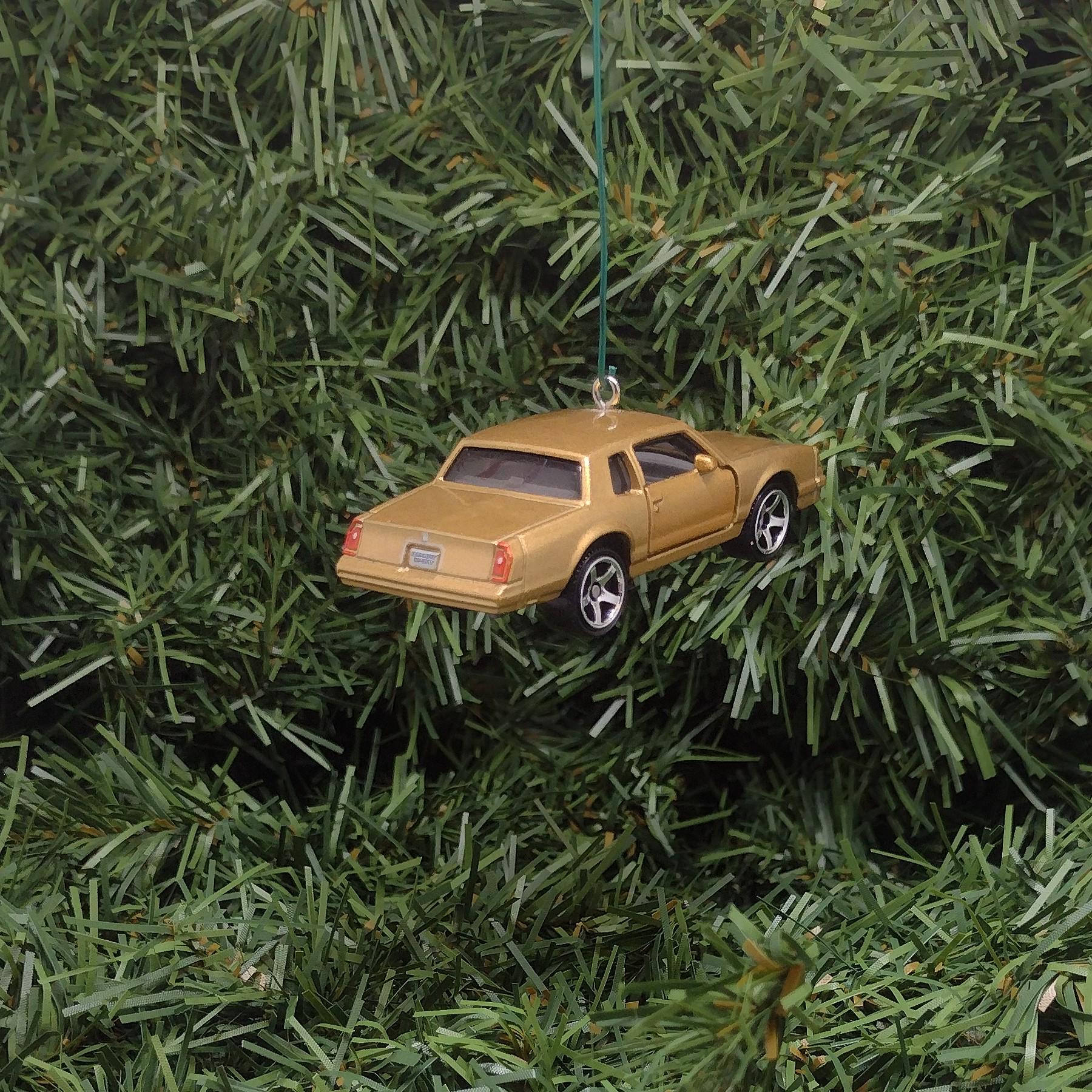 Chevy 1988 MONTE CARLO LS Ornament Christmas Tree Decoration Chevrolet Unique Xmas Gift Idea Nice Detail Doors Open
