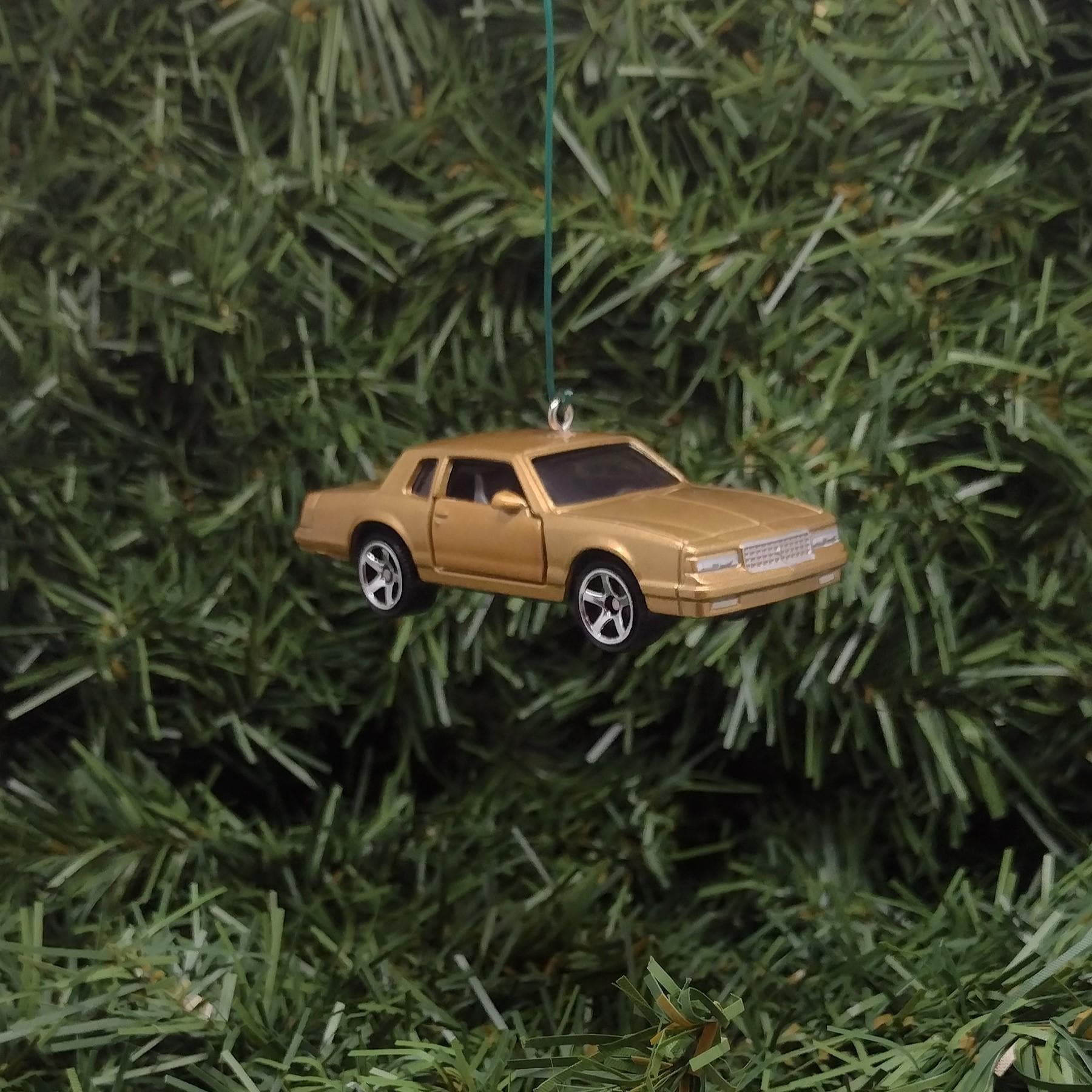 Chevy 1988 MONTE CARLO LS Ornament Christmas Tree Decoration Chevrolet Unique Xmas Gift Idea Nice Detail Doors Open