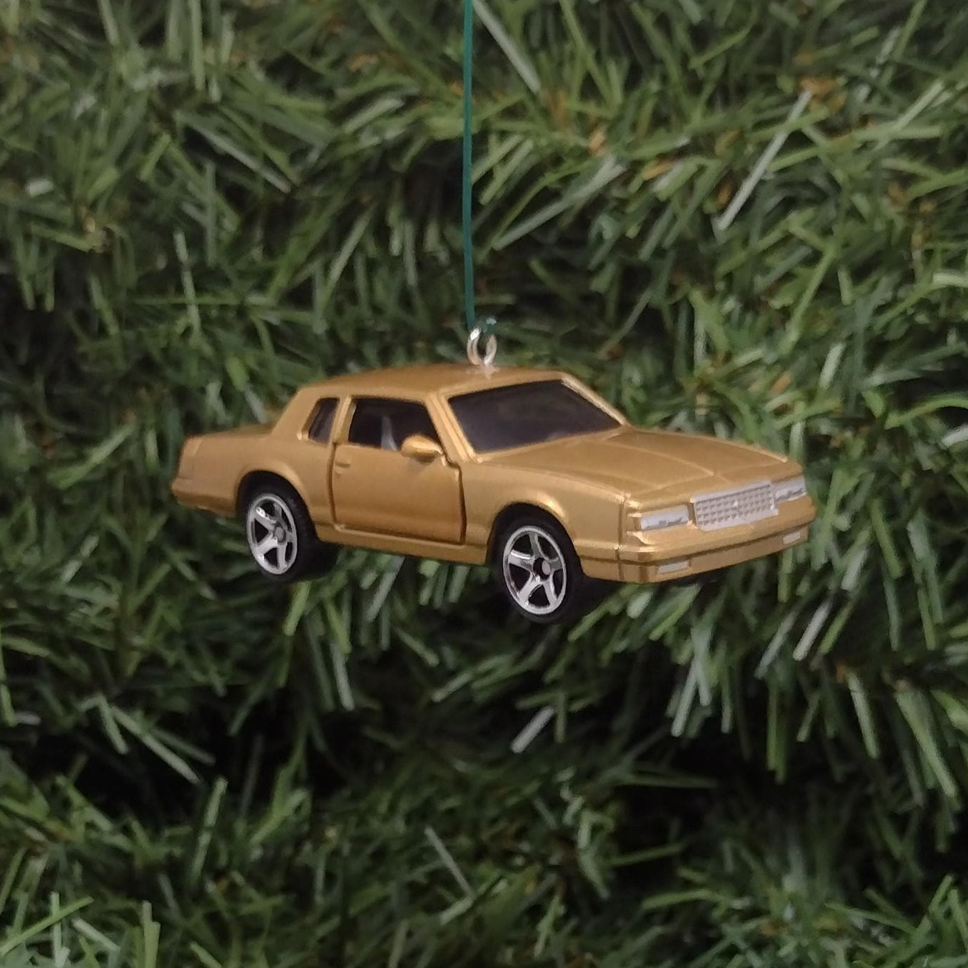 Chevy 1988 MONTE CARLO LS Ornament Christmas Tree Decoration Chevrolet Unique Xmas Gift Idea Nice Detail Doors Open