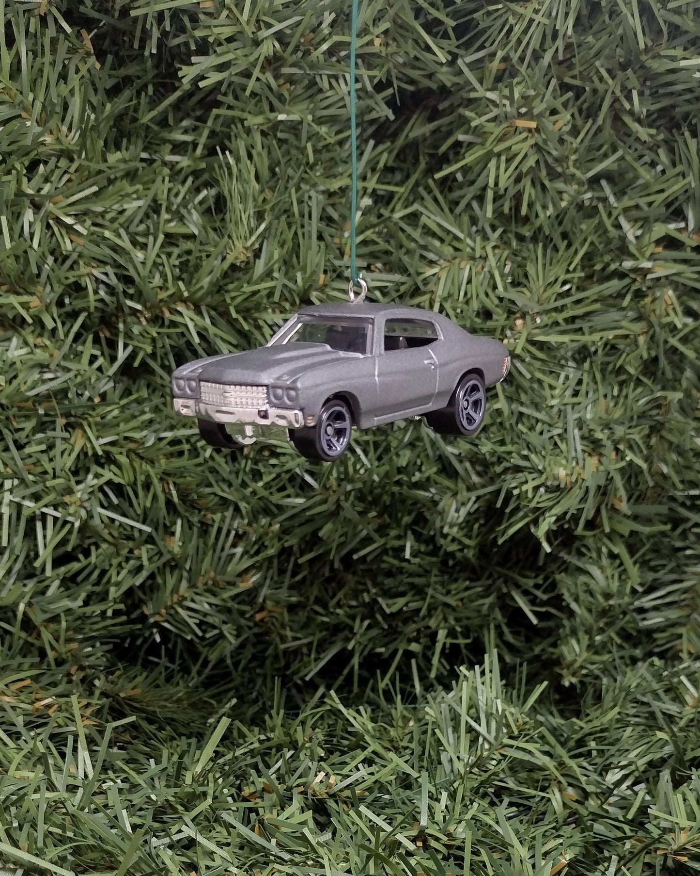 Chevy Chevelle SS 1970 Ornament Christmas Tree Decoration Fun Gift For Car Enthusiast Chevrolet Unique Xmas Gift Idea Flat Gray