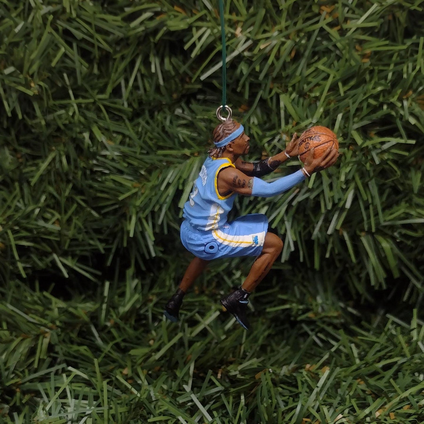 Allen Iverson DENVER NUGGETS Ornament Christmas Tree Decoration Xmas Gift 2.5 inch