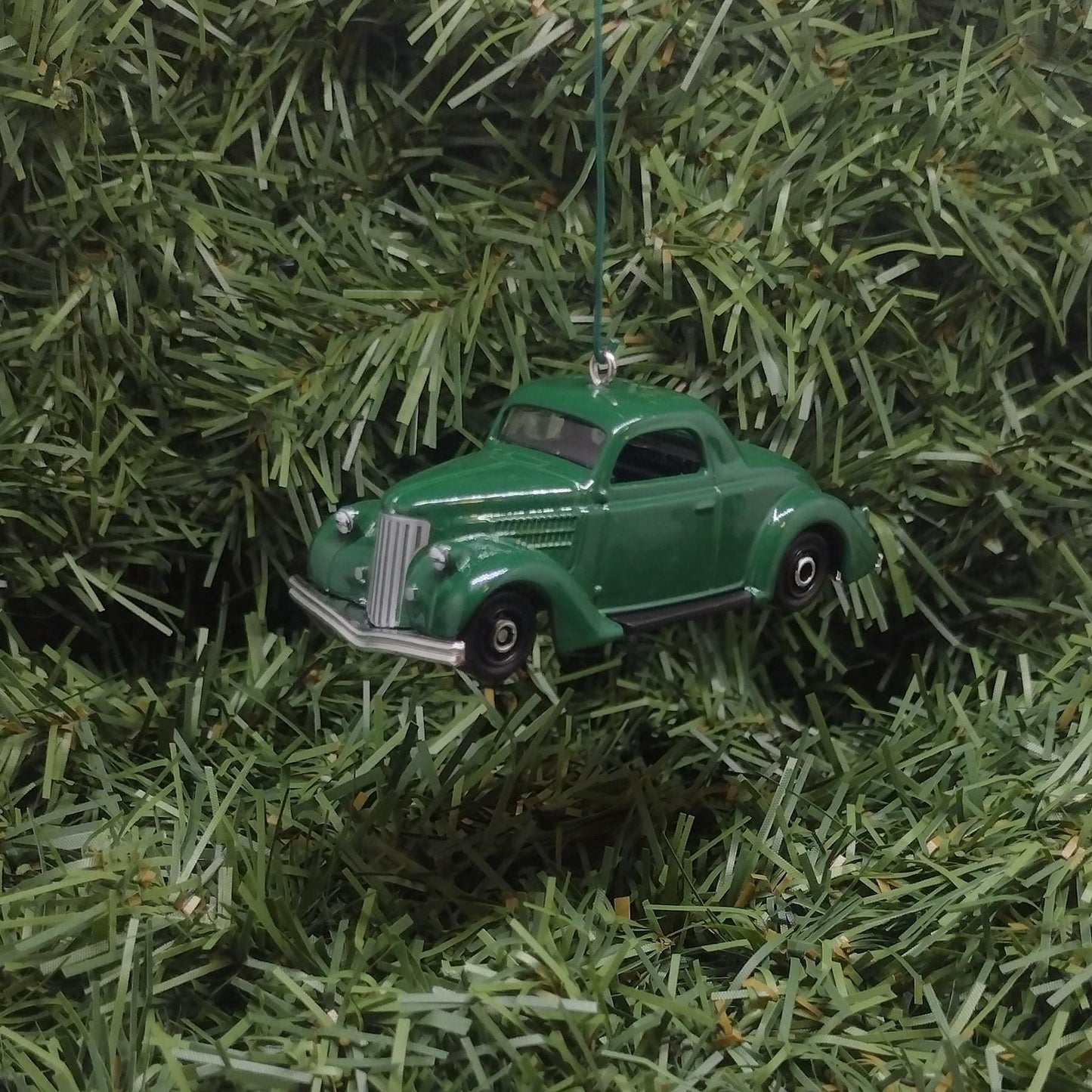 1936 Ford Coupe Ornament Christmas Gift Xmas Tree Decoration Green Red