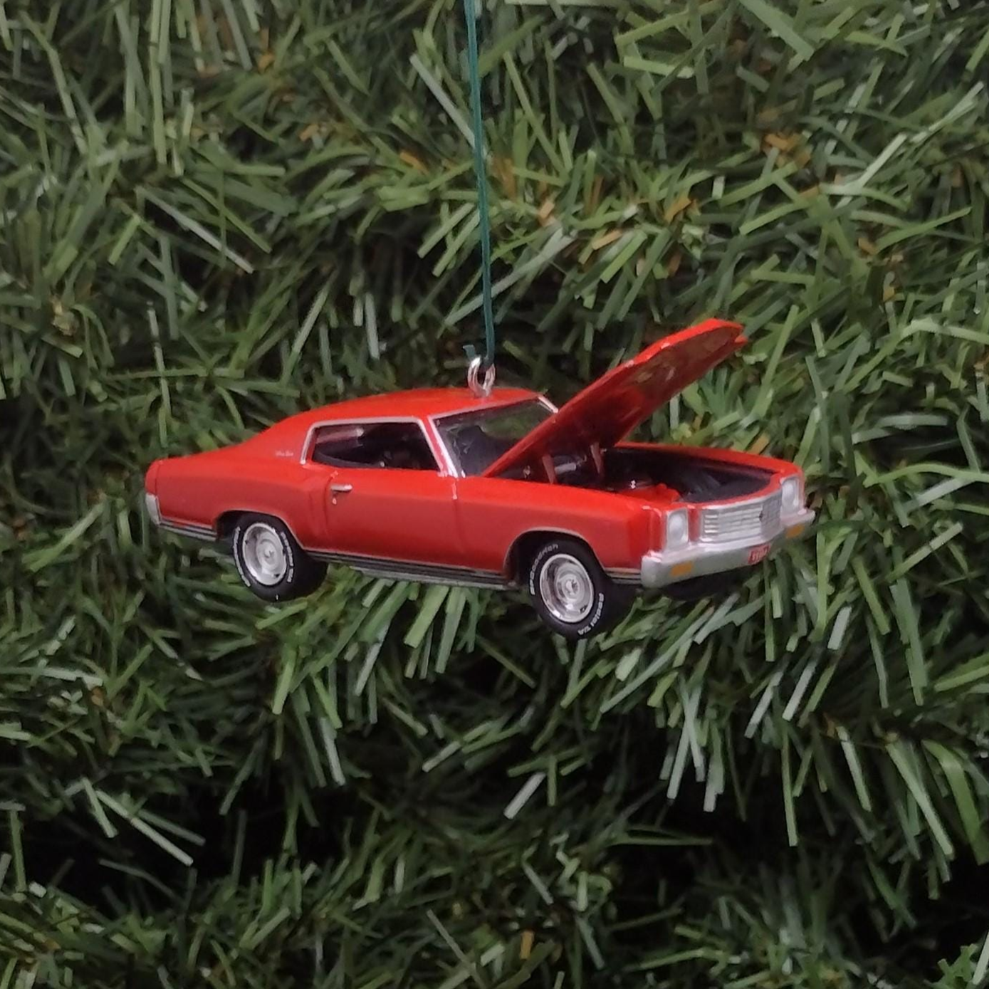 Chevy MONTE CARLO SS 1971 Ornament Christmas Tree Decoration 71 Chevrolet Unique Xmas Gift Idea Hood Opens Red