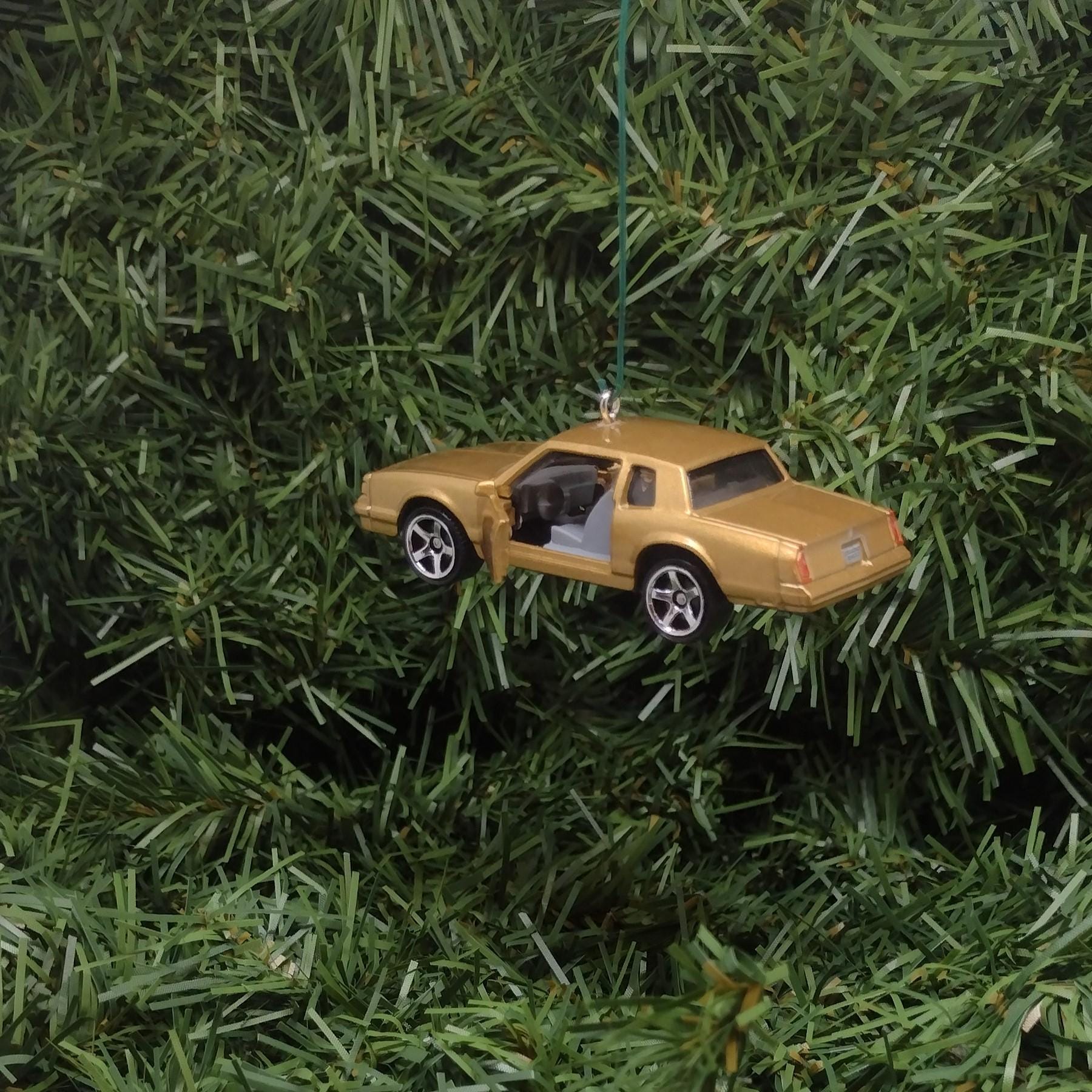 Chevy 1988 MONTE CARLO LS Ornament Christmas Tree Decoration Chevrolet Unique Xmas Gift Idea Nice Detail Doors Open