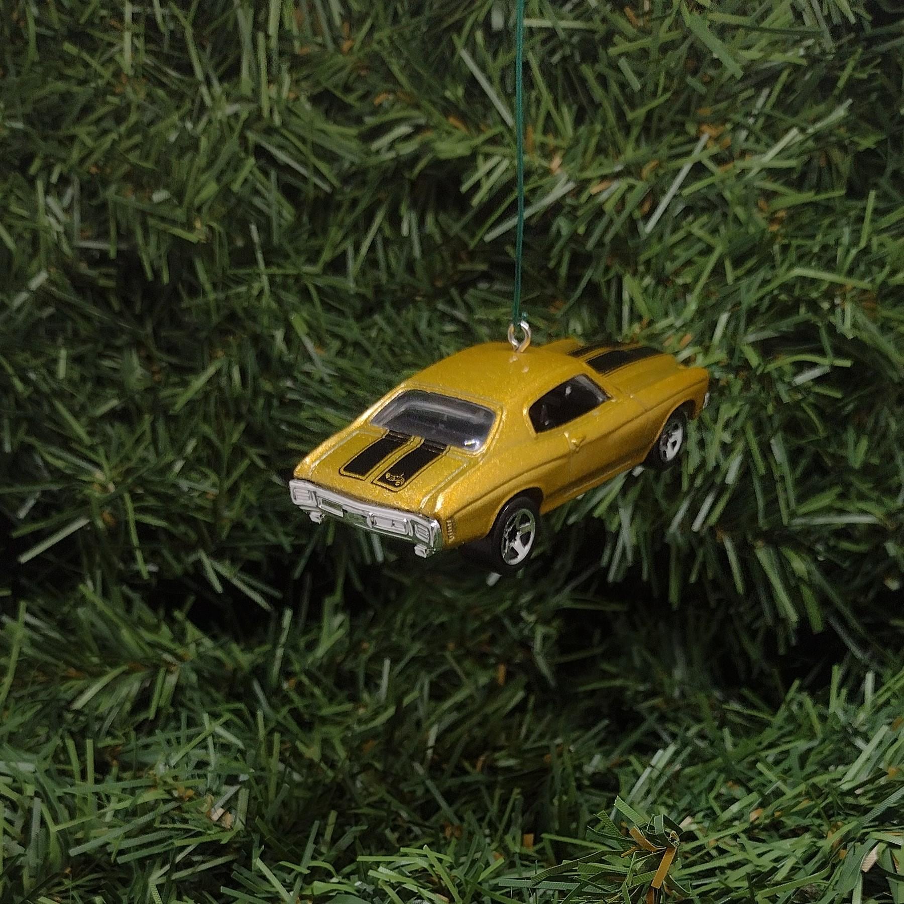 Chevy Chevelle SS 1970 Ornament Christmas tree decoration fun gift for car enthusiast Chevrolet unique xmas gift idea