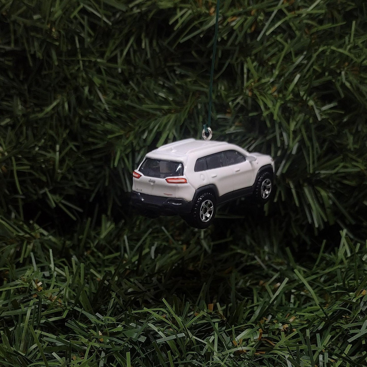 JEEP CHEROKEE Ornament Christmas gift Xmas Tree Decoration 2014 Trailhawk White