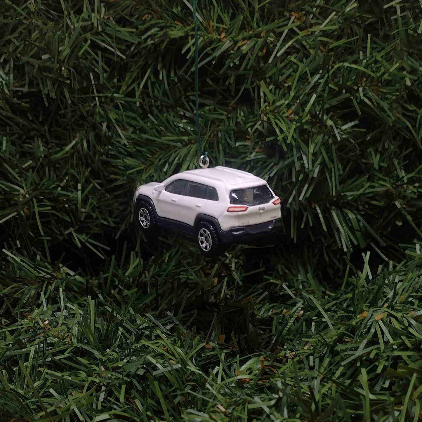 JEEP CHEROKEE Ornament Christmas gift Xmas Tree Decoration 2014 Trailhawk White