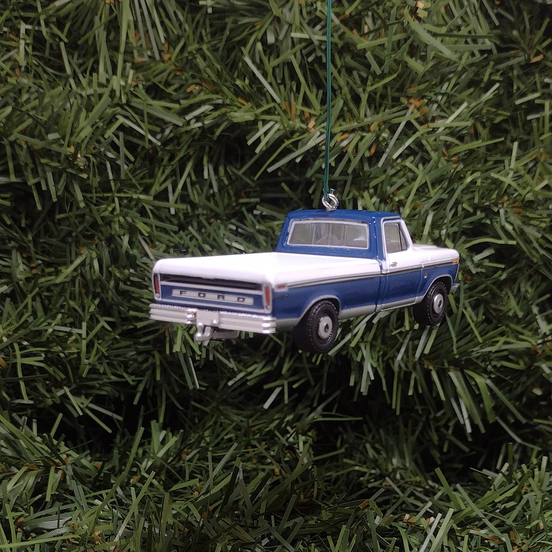 Ford F-150 Christmas Ornament 1976 F150 Ranger XLT Truck Unique Gift Xmas Tree Decoration 3 inch