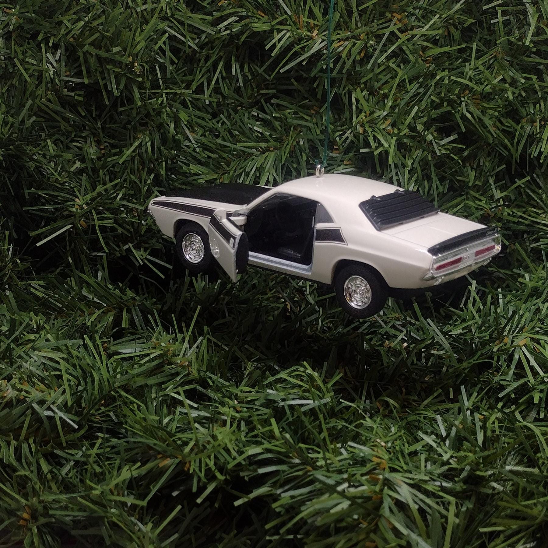 DODGE Challenger Ornament 1970 340 Six Pack Christmas Gift Unique Xmas Tree Decoration White