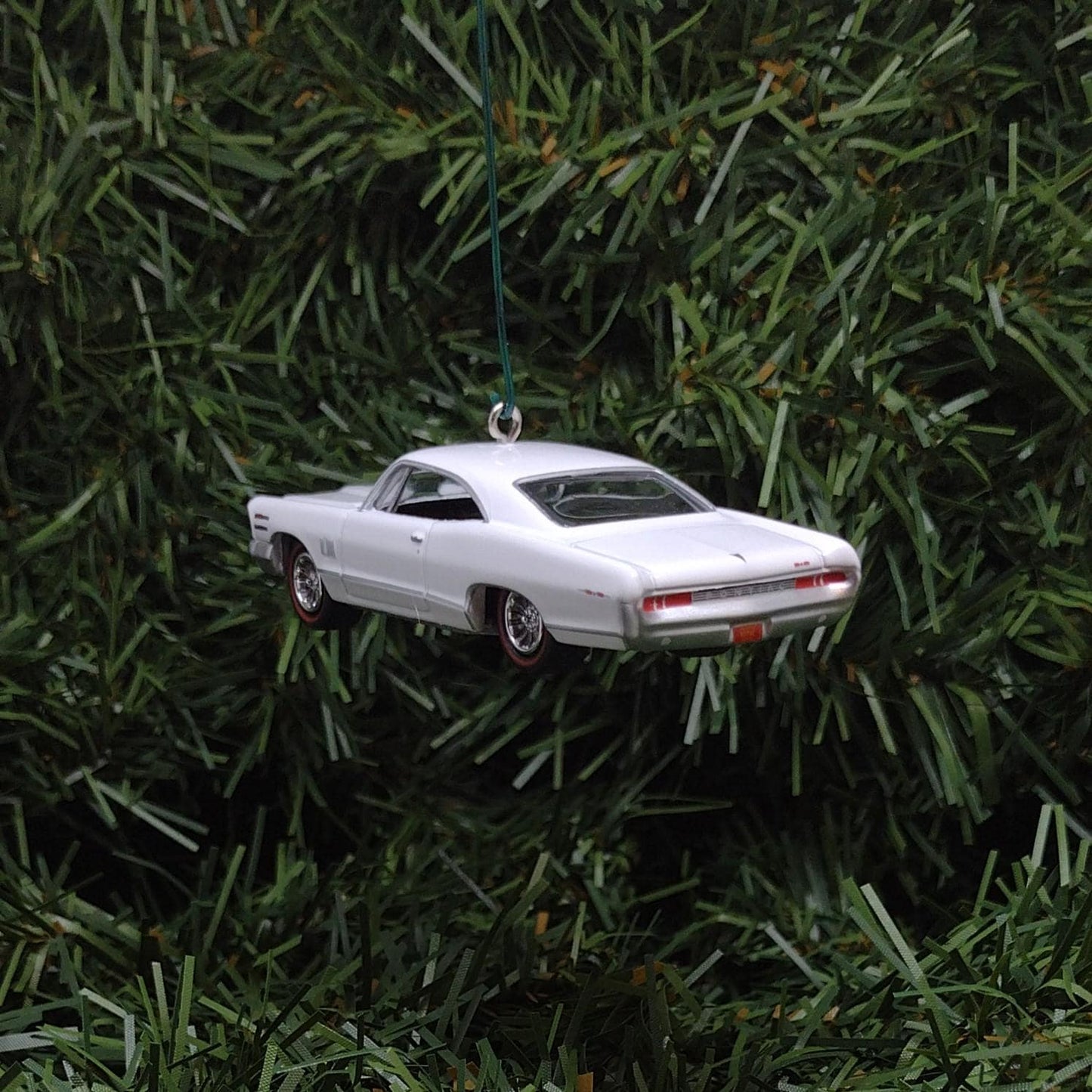 Pontiac Catalina Ornament 1965 2+2 Royal Bobcat Christmas Tree Decoration Xmas Gift Cameo Ivory White