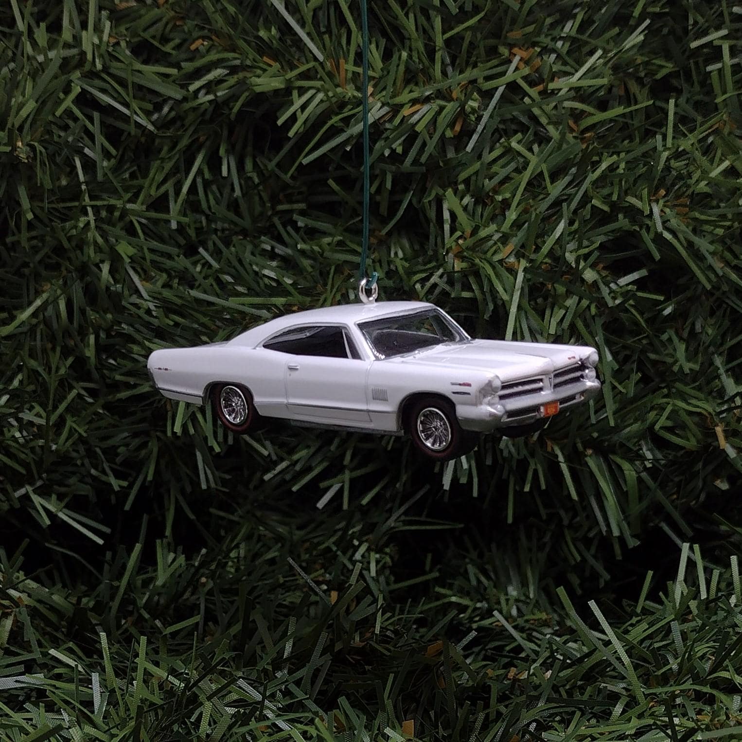 Pontiac Catalina Ornament 1965 2+2 Royal Bobcat Christmas Tree Decoration Xmas Gift Cameo Ivory White