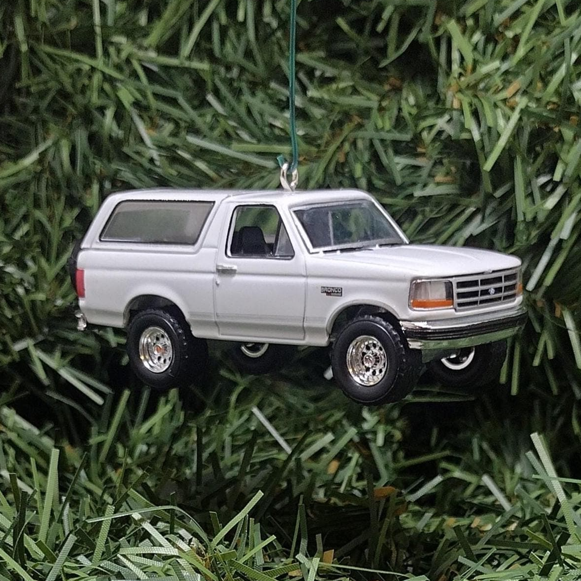 FORD 1993 Bronco XLT Christmas Ornament Unique Gift Idea 4X4 SUV Xmas Decoration 2.75 inch 1992-1996 White