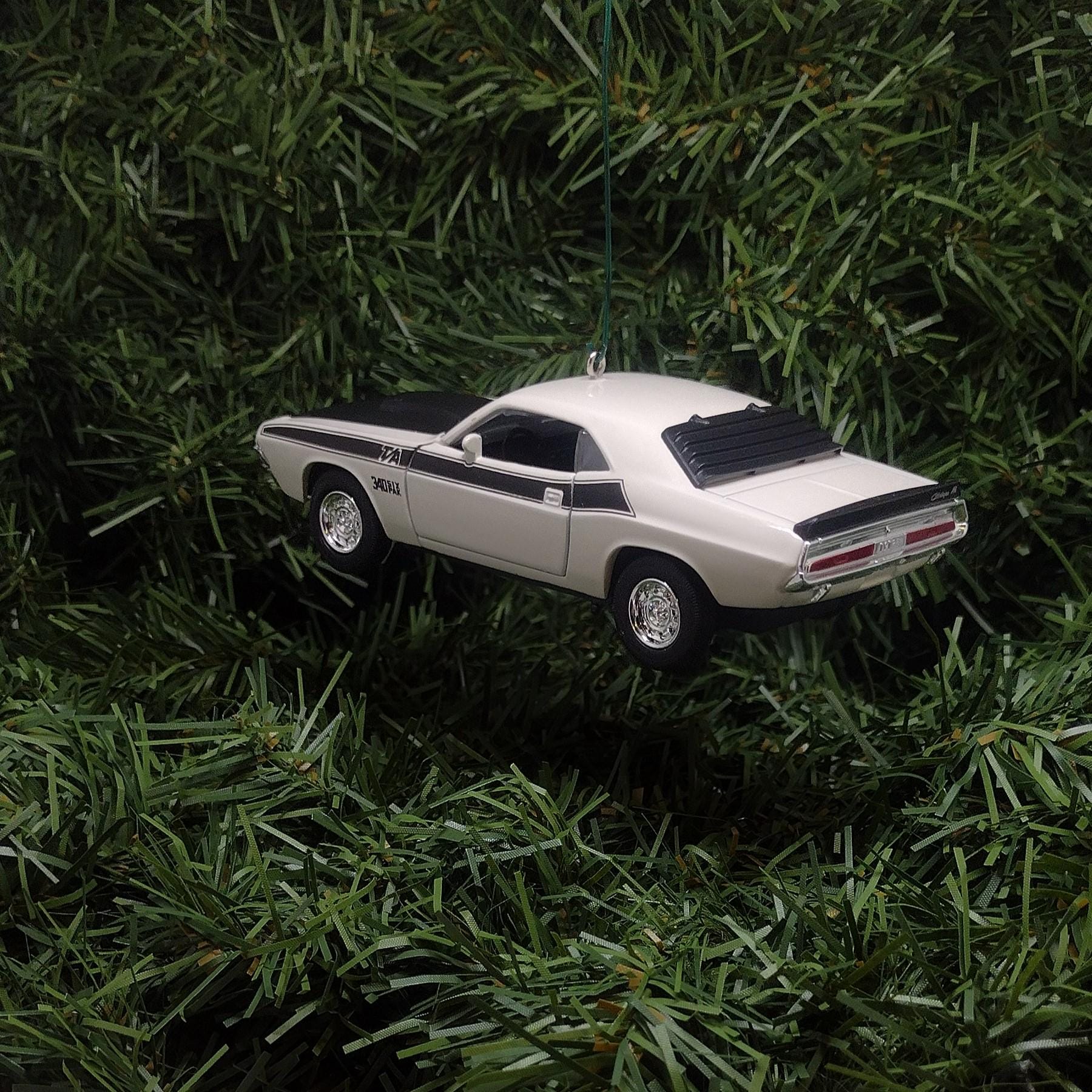 DODGE Challenger Ornament 1970 340 Six Pack Christmas Gift Unique Xmas Tree Decoration White