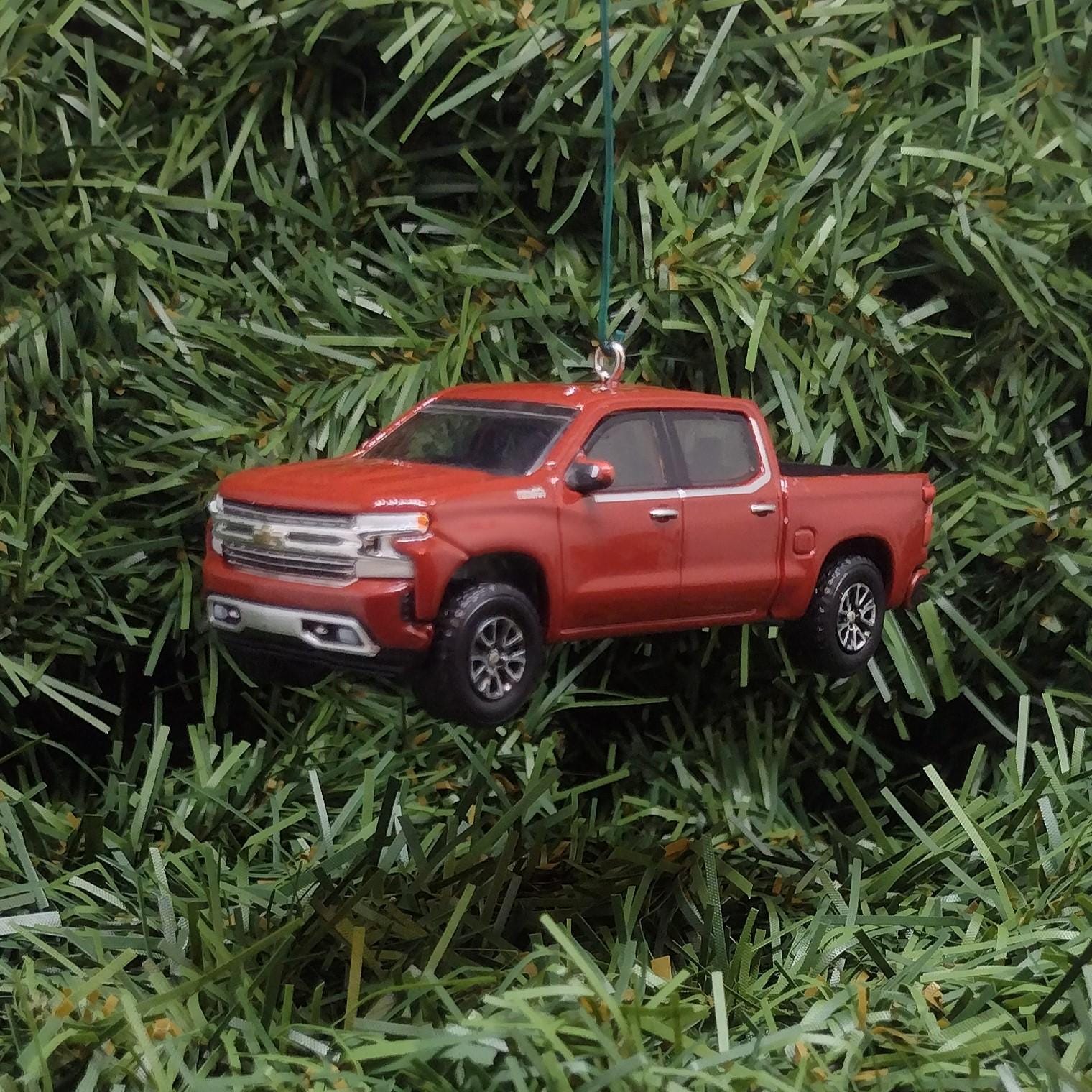 Chevy Silverado Ornament 2022-2024 Christmas tree decoration Chevrolet Pickup Truck 2023 Unique Xmas Tree Decoration G