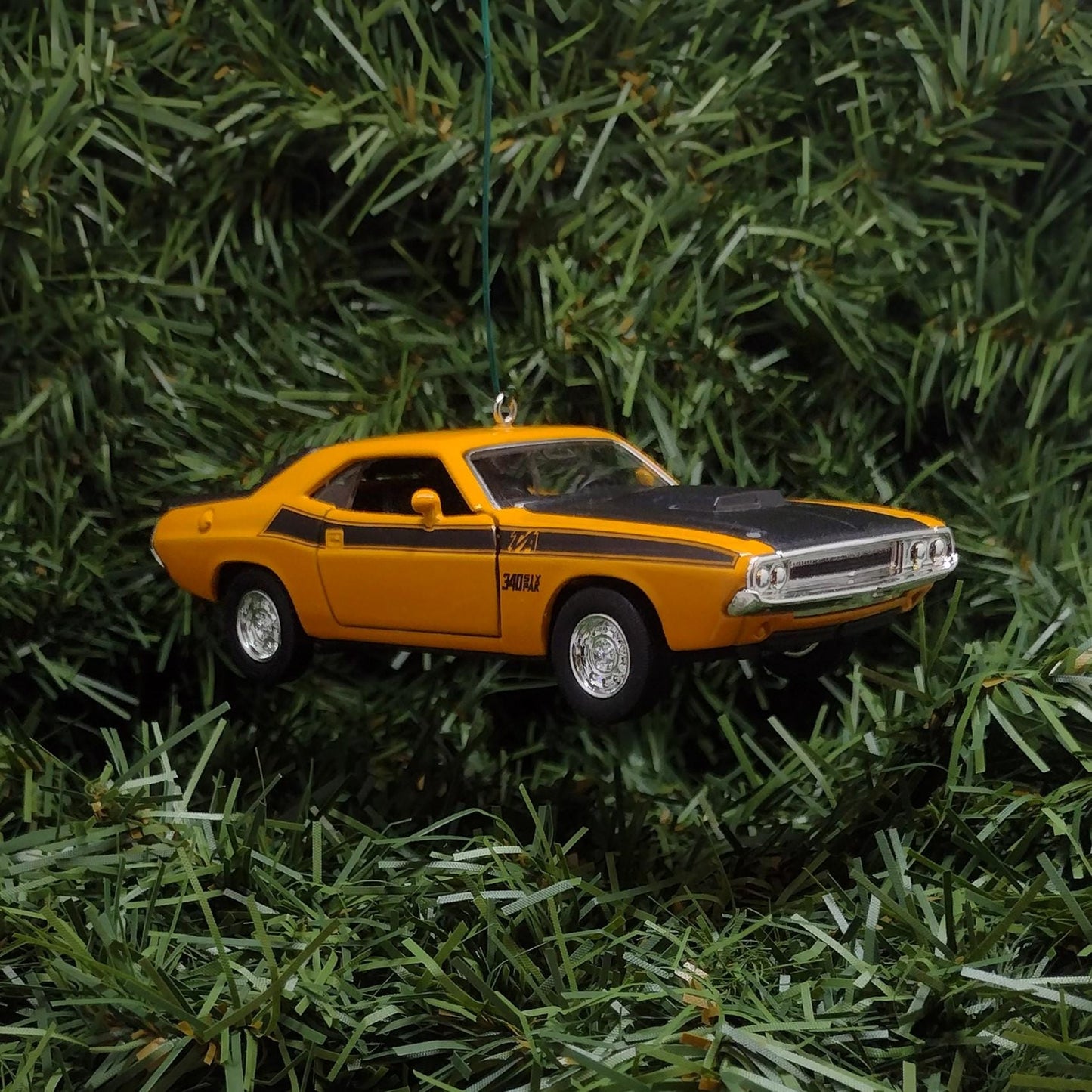 DODGE Challenger Ornament 1970 340 Six Pack Christmas Gift Unique Xmas Tree Decoration Yellow