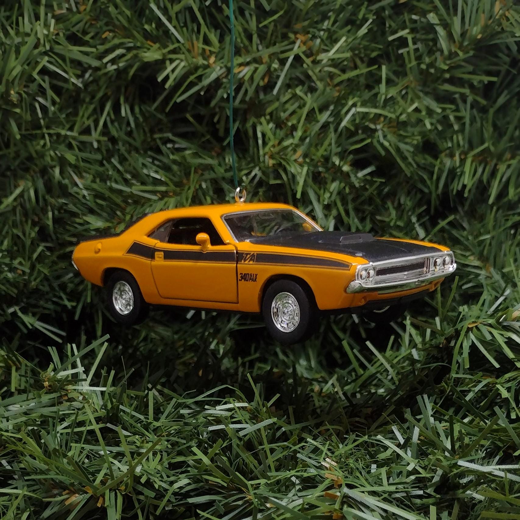 DODGE Challenger Ornament 1970 340 Six Pack Christmas Gift Unique Xmas Tree Decoration Yellow