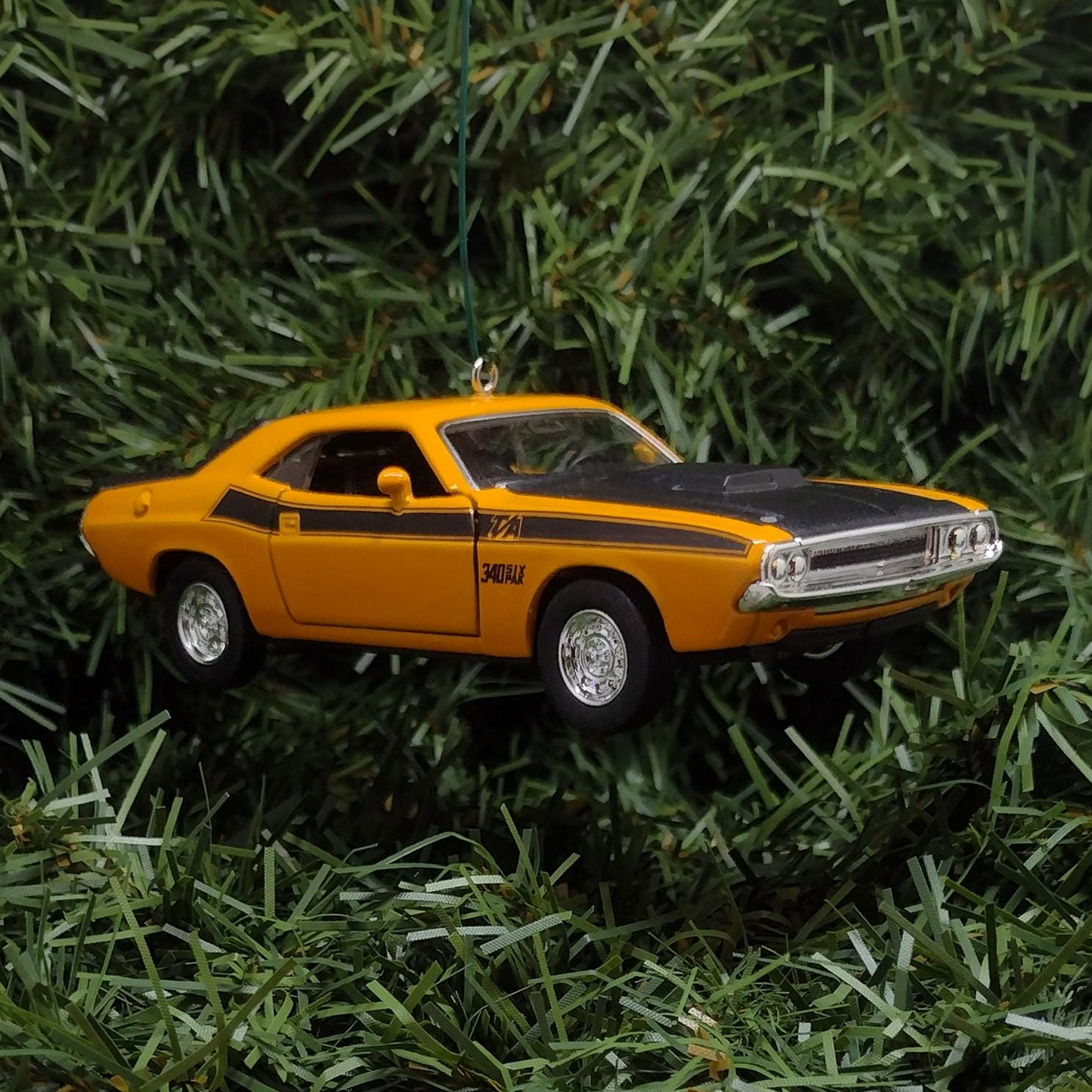 DODGE Challenger Ornament 1970 340 Six Pack Christmas Gift Unique Xmas Tree Decoration Yellow
